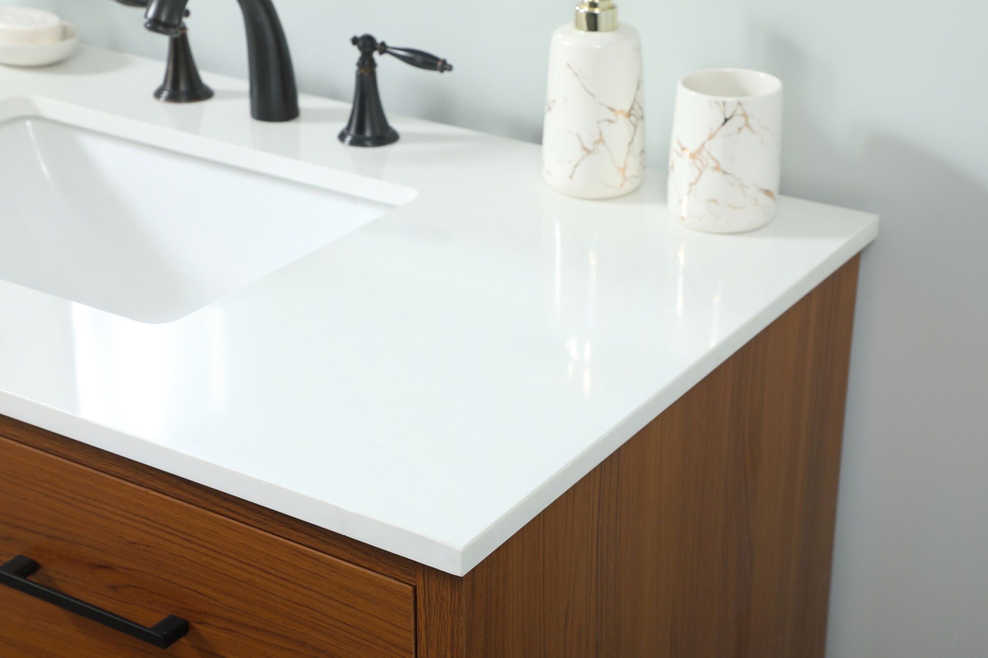 Shown in Teak finish and Without Backsplash accent