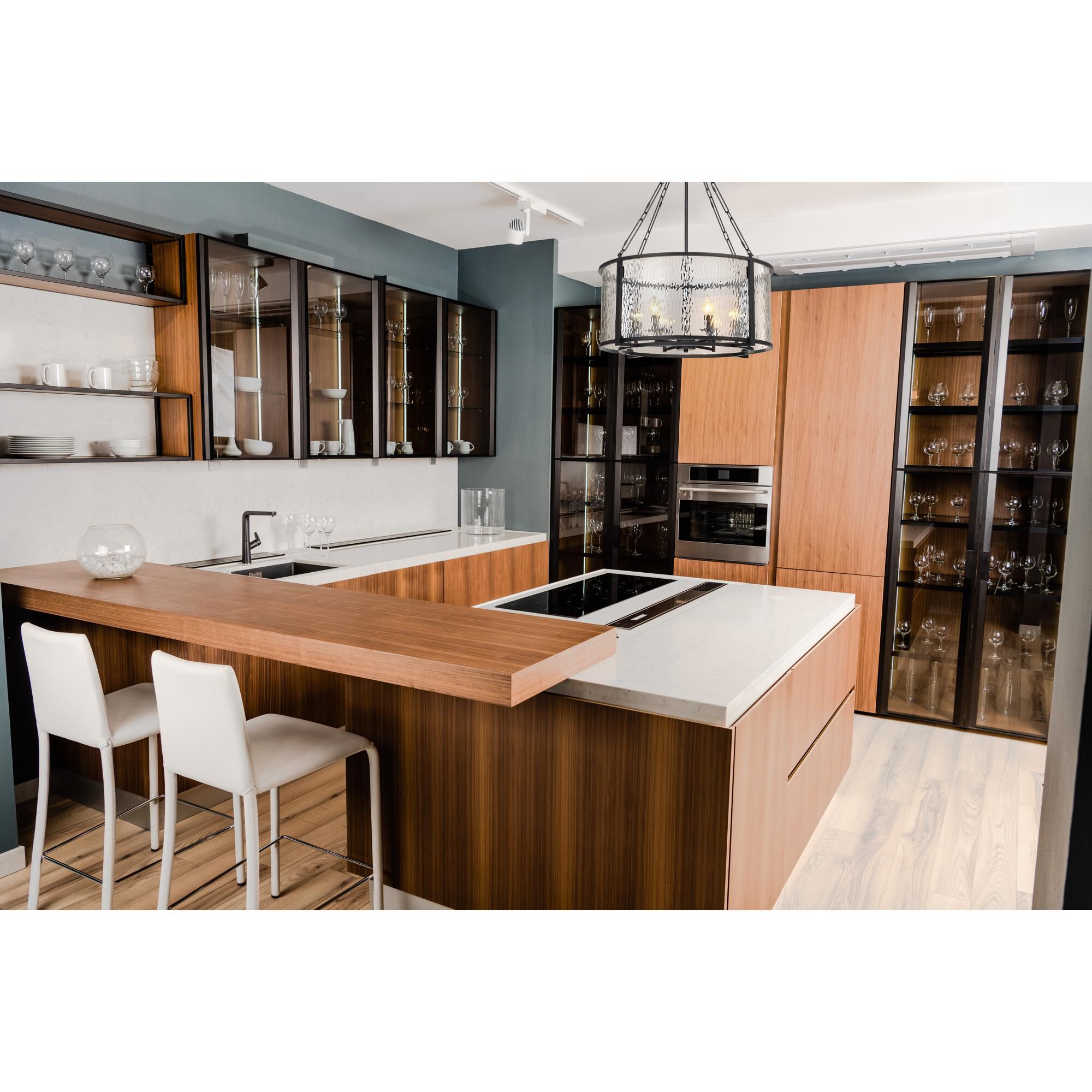 Shown in Matte Black finish and Clear Water glass