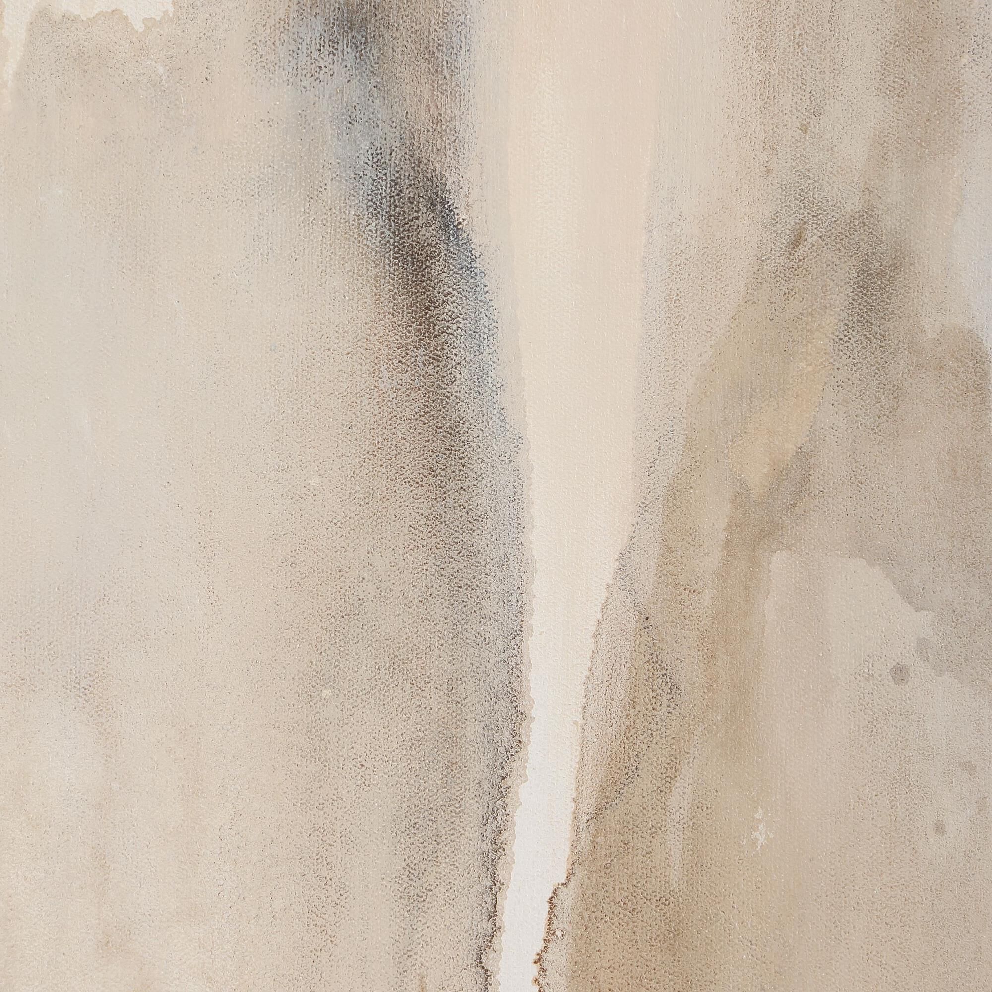 Shown in Black, Brown, Gray, Woodtone finish