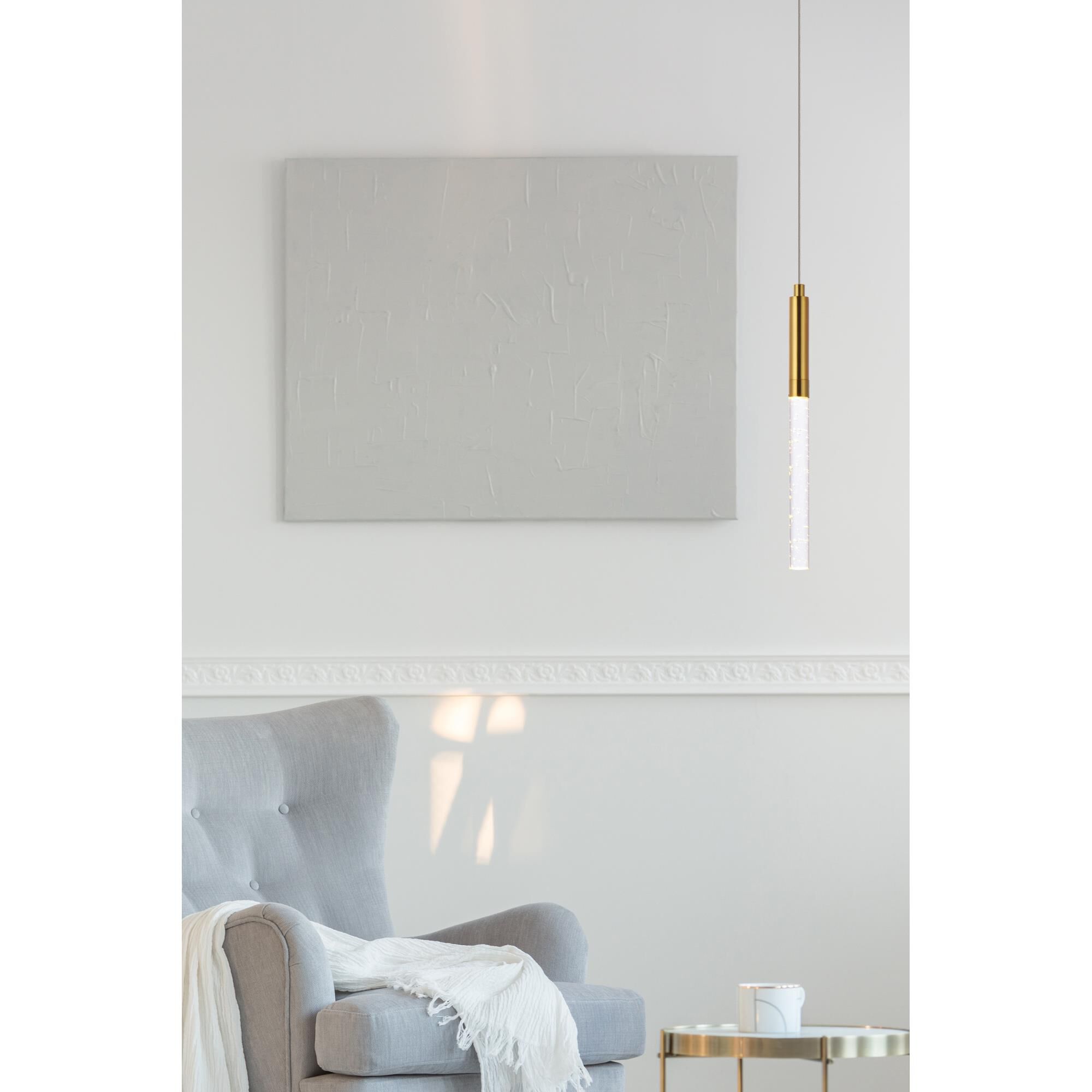 Shown in Gold finish and Clear Royal Cut crystal