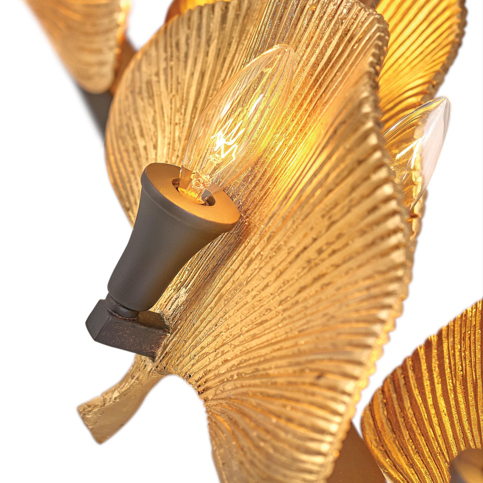 Shown in Museum Bronze finish and Cleopatra Gold accent