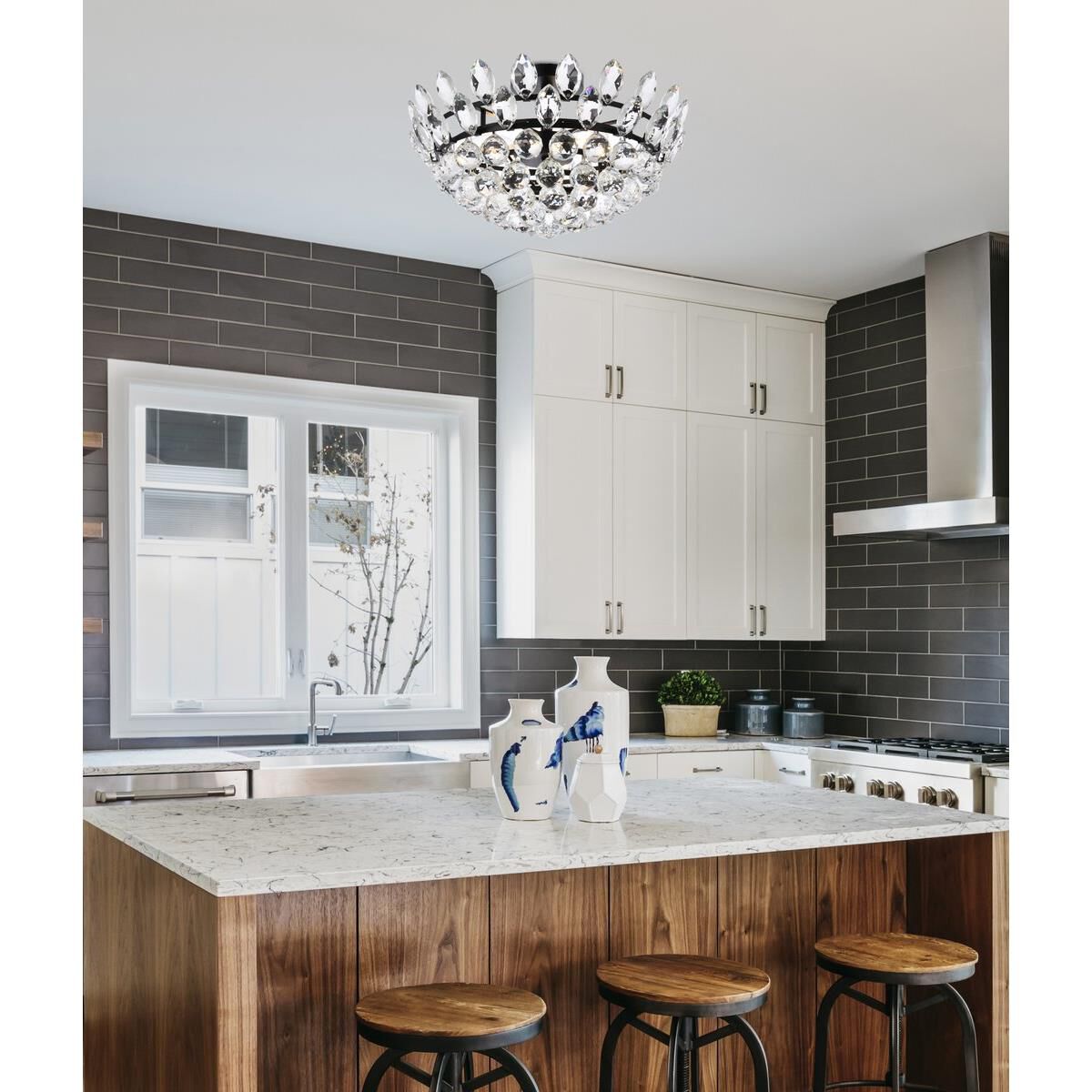 Shown in Black finish and Royal Cut Clear crystal