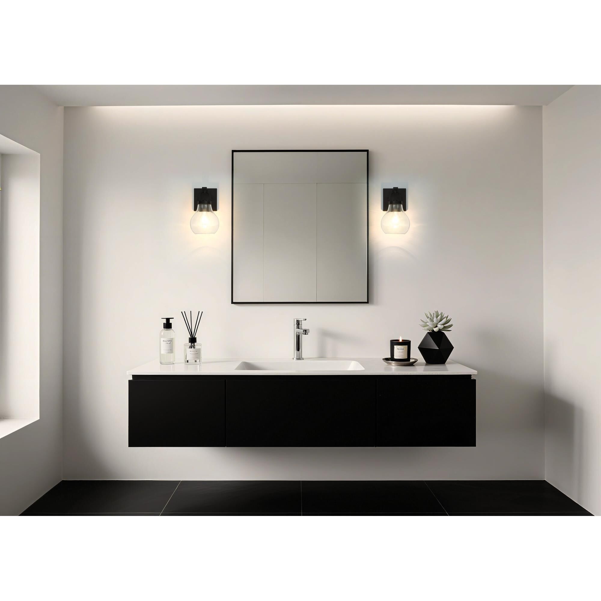 Shown in Matte Black finish and Clear glass