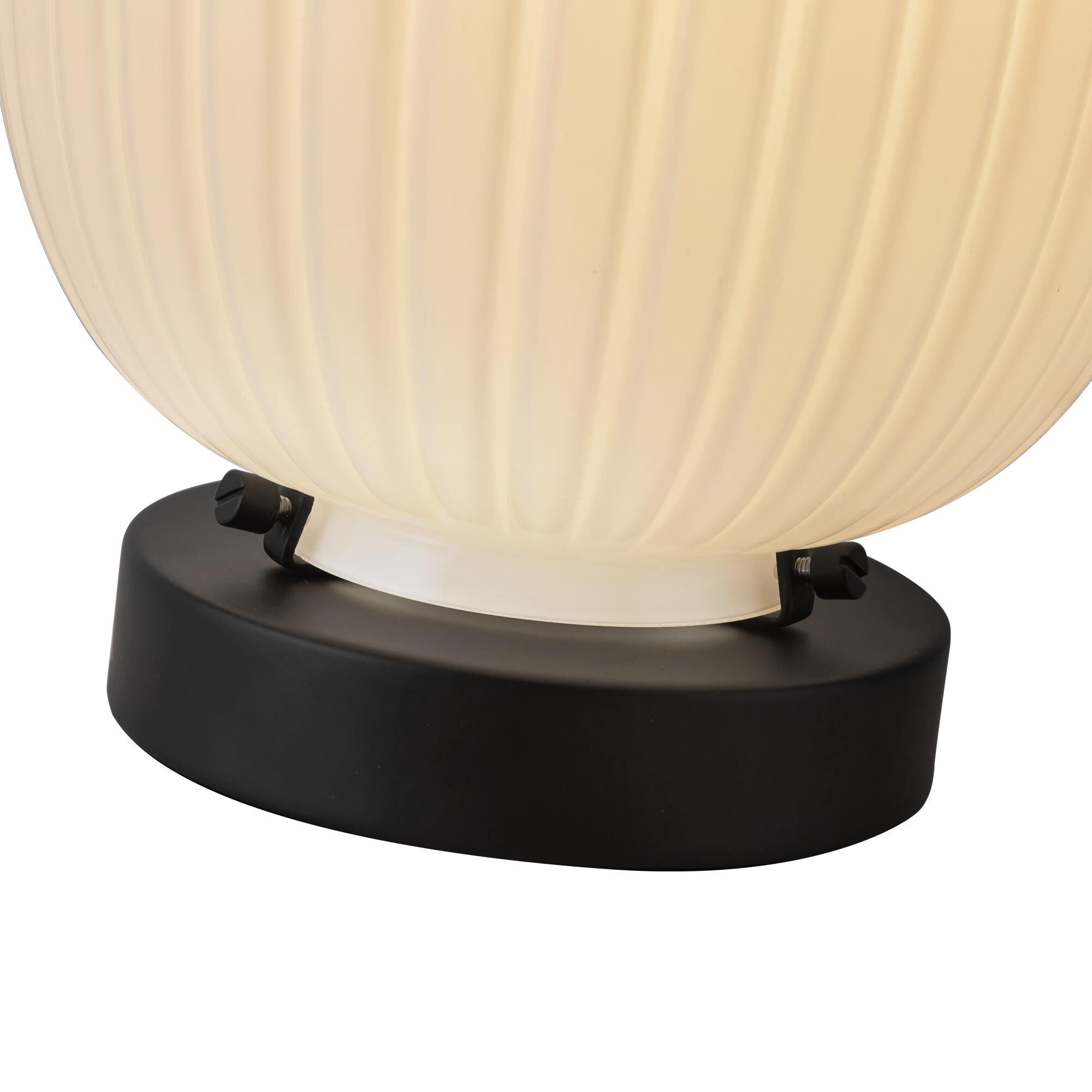 Shown in Matte Black finish and Glossy Ribbed Opal glass