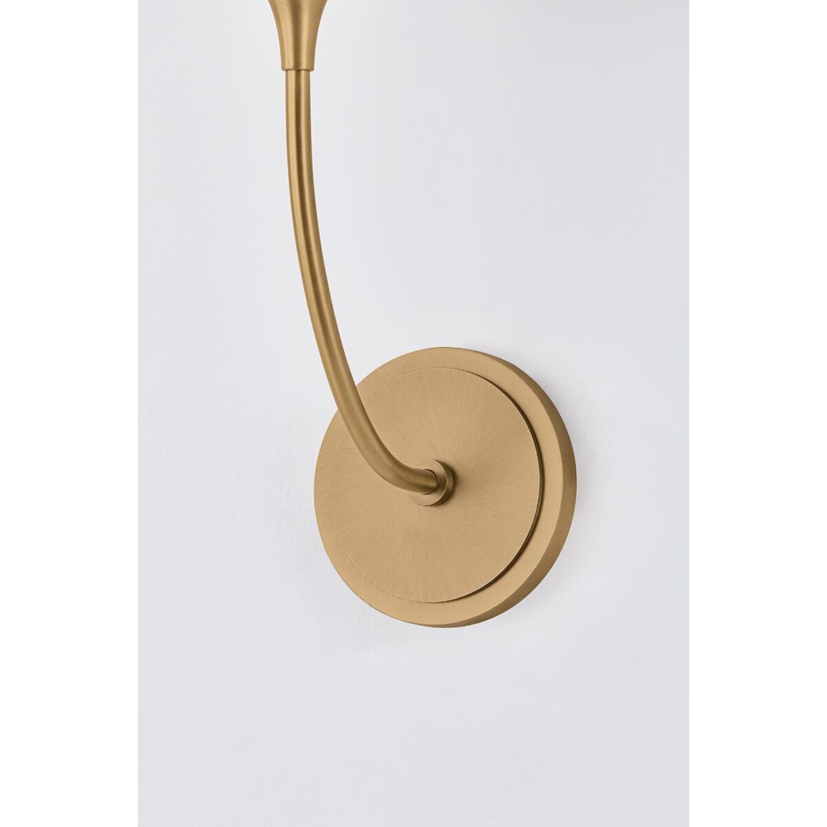 Shown in Patina Brass finish and Off White Linen shade