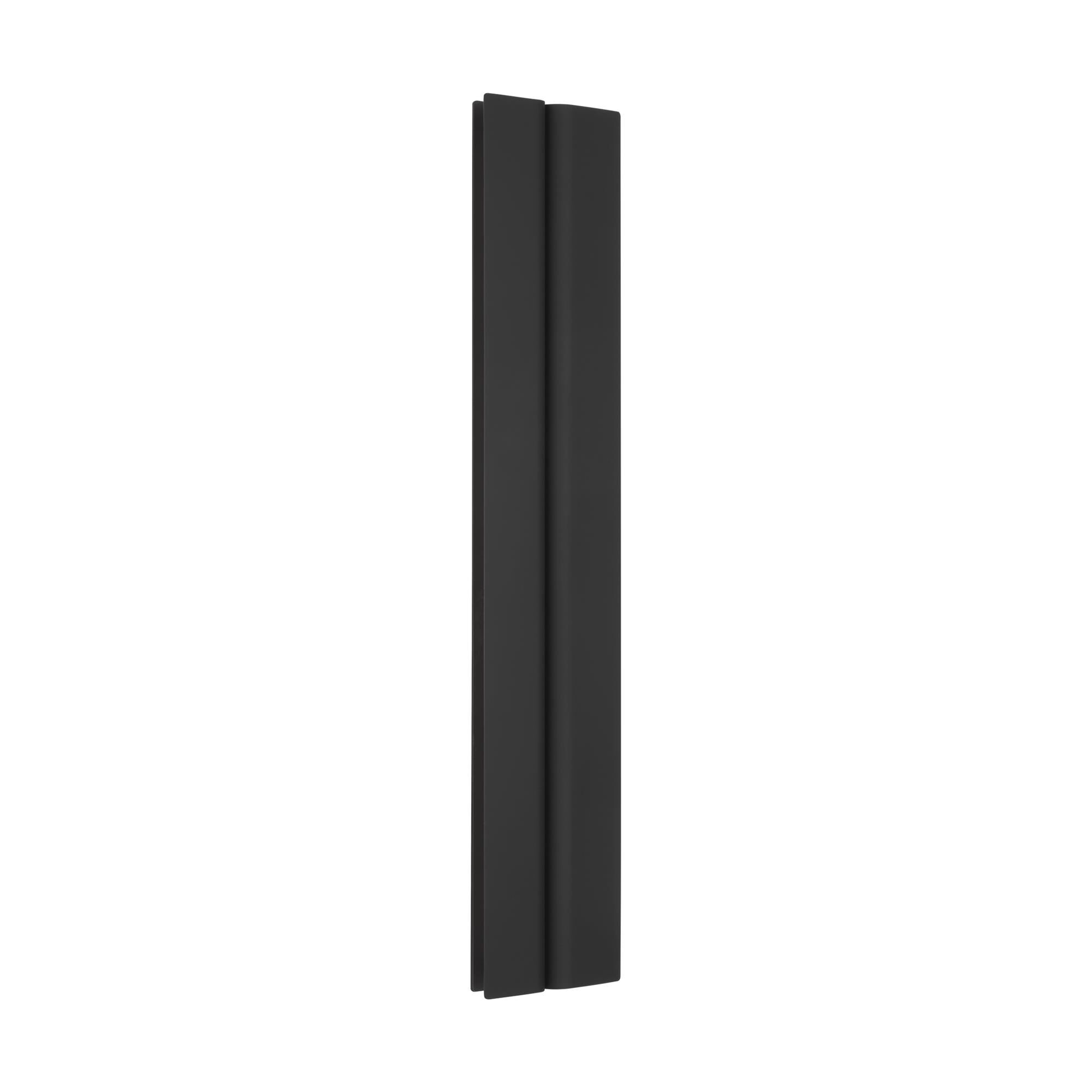 Shown in Nightshade Black finish and Aluminum shade