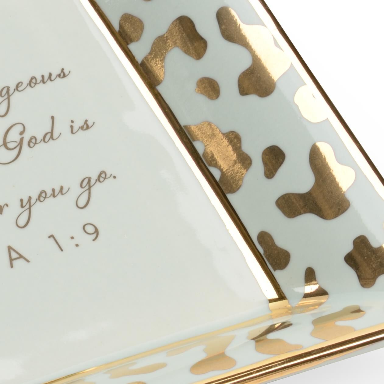 Shown in Mint Glaze/Metallic Gold finish