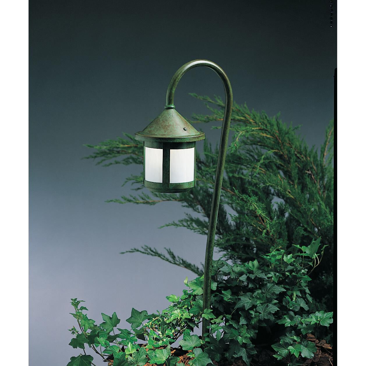 Arroyo Craftsman Berkeley 27 Inch Decorative Pathway Light
