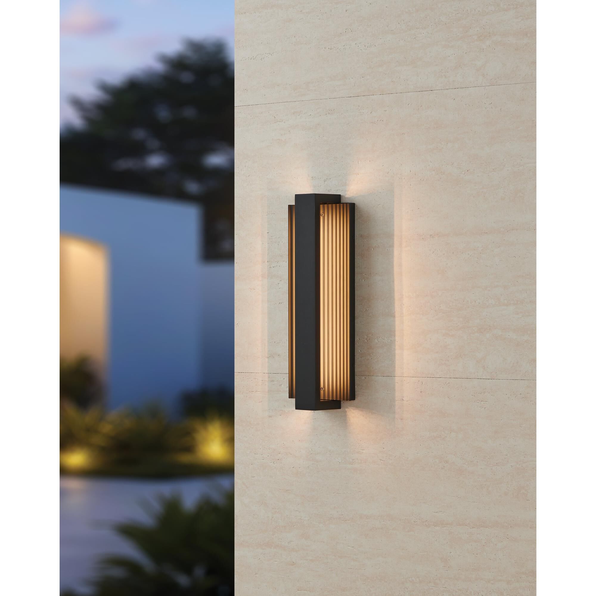 Shown in Matte Black finish and Clear Polycarbonate glass