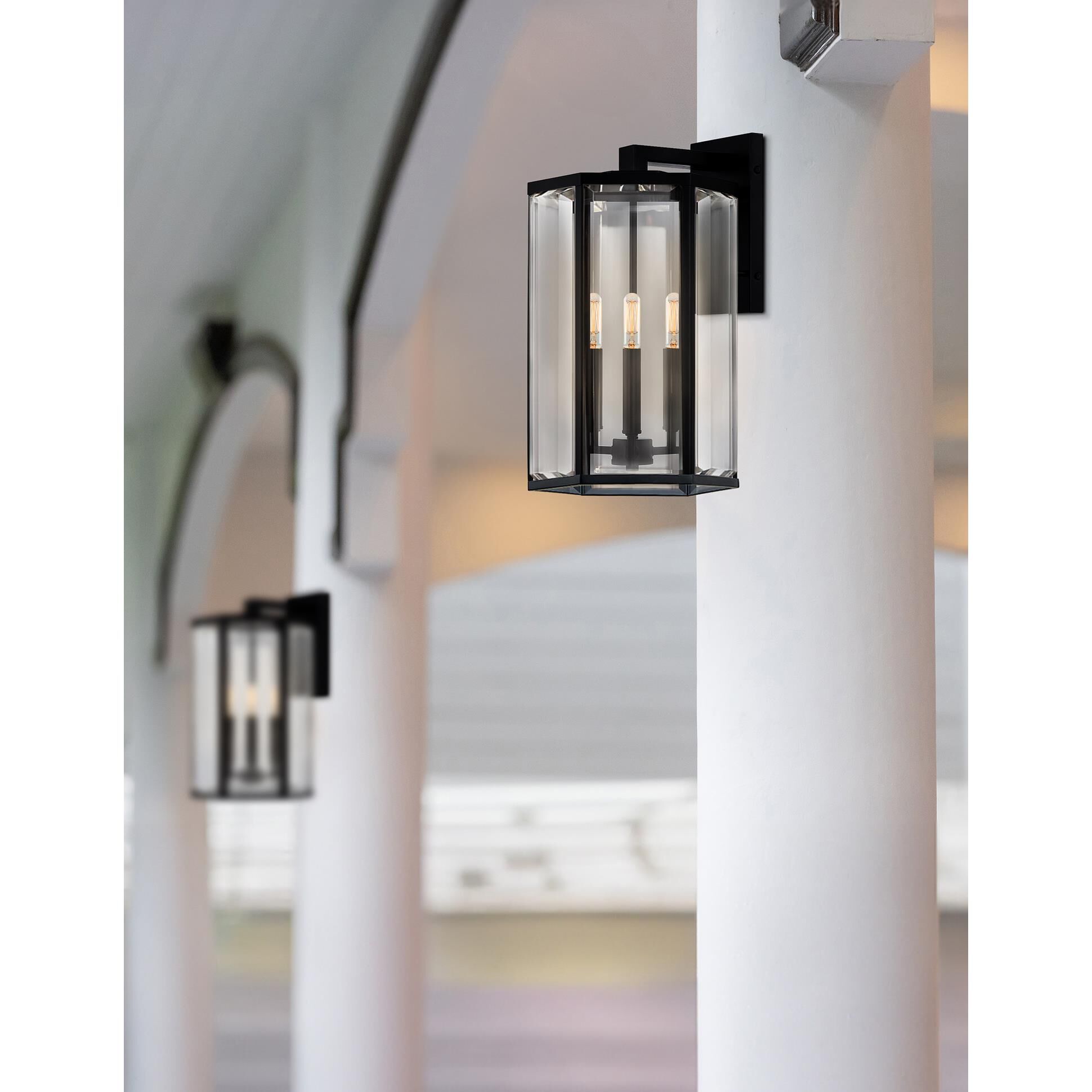 Shown in Matte Black finish and Clear glass