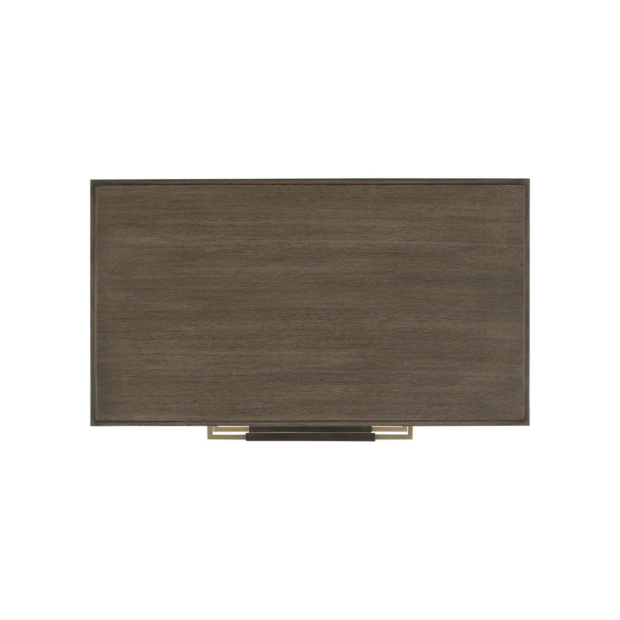 Shown in Chanterelle/Coffee/Champagne finish