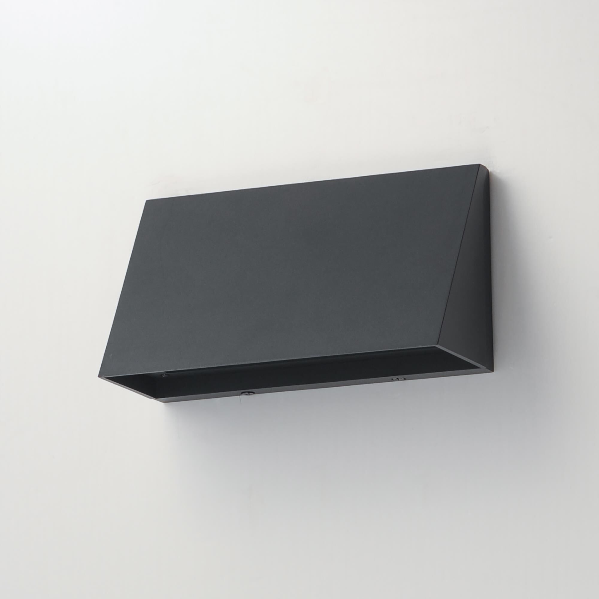 Pathfinder 5 Inch Outdoor Wall Light by Maxim Lighting