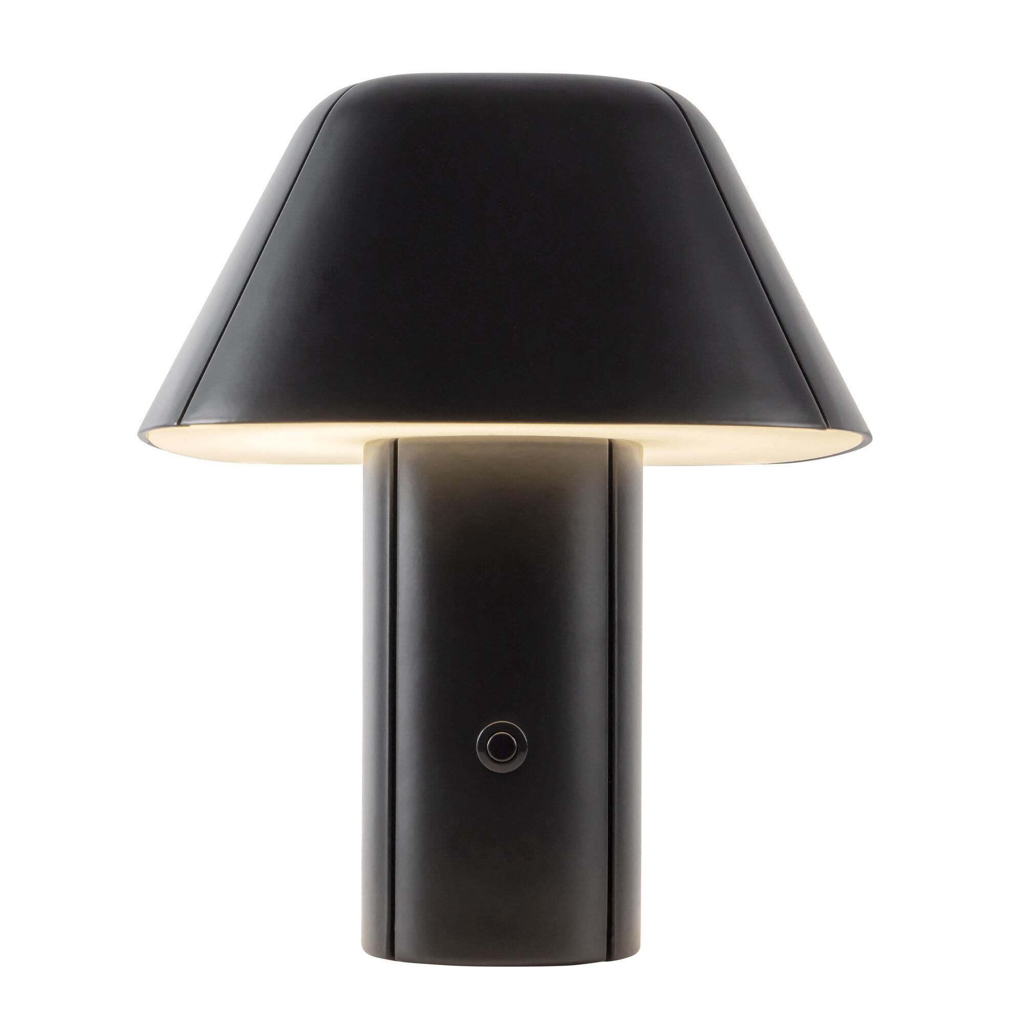Shown in Black finish and Frosted Acrylic Diffuser glass