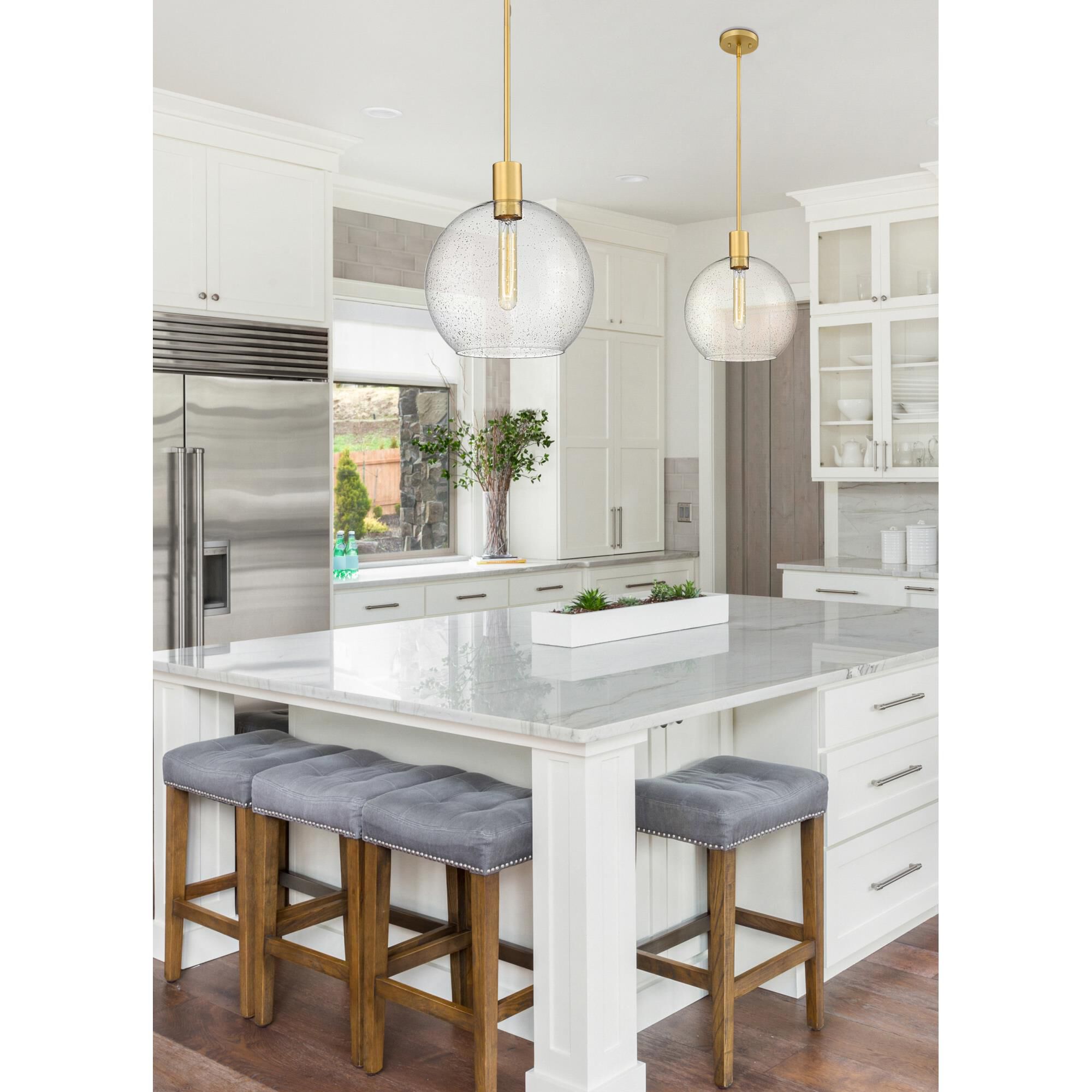 Shown in Olde Brass finish and Clear Seedy glass and Clear Seedy shade