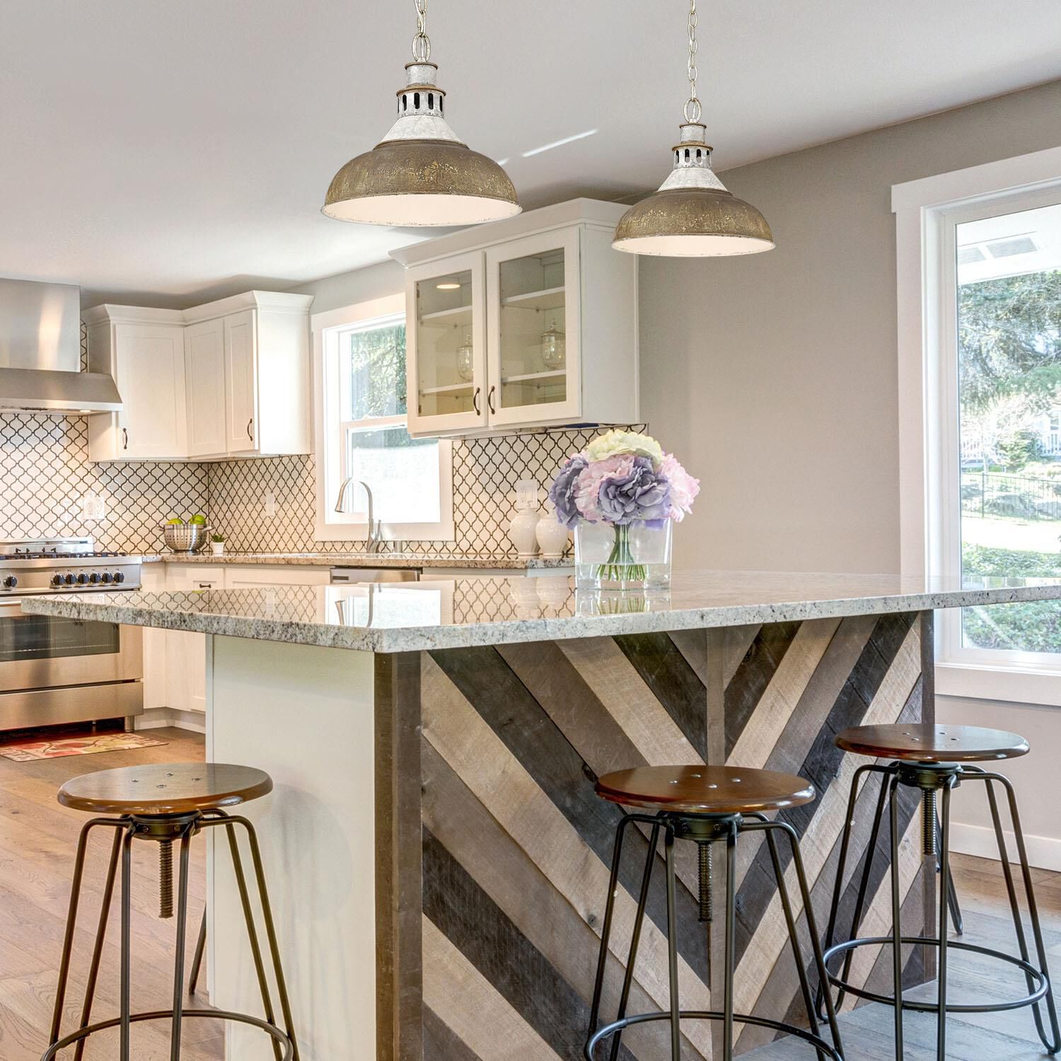 Shown in Aged Galvanized Steel finish and Antique Rust shade