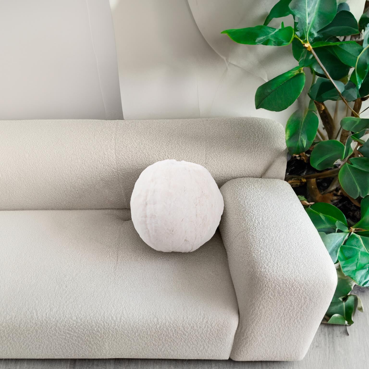 Shown in Faux Fur finish