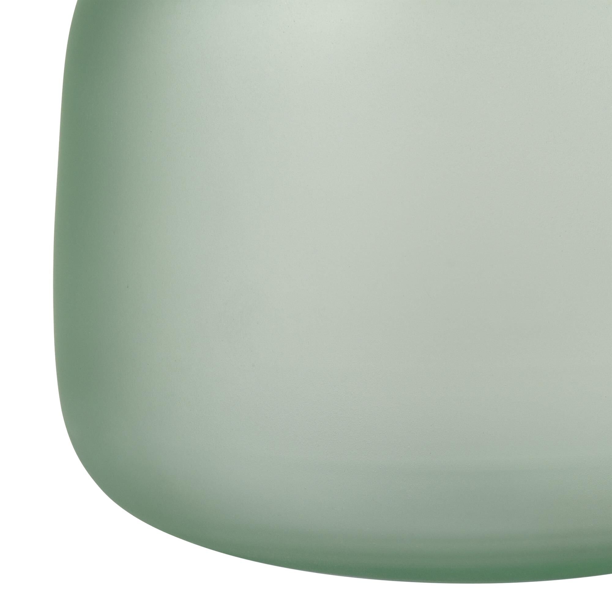 Shown in Frosted Seafoam finish