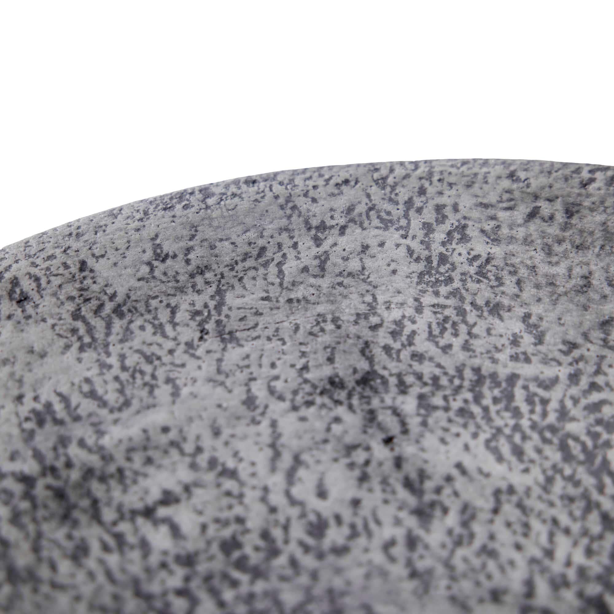 Shown in Graphite finish