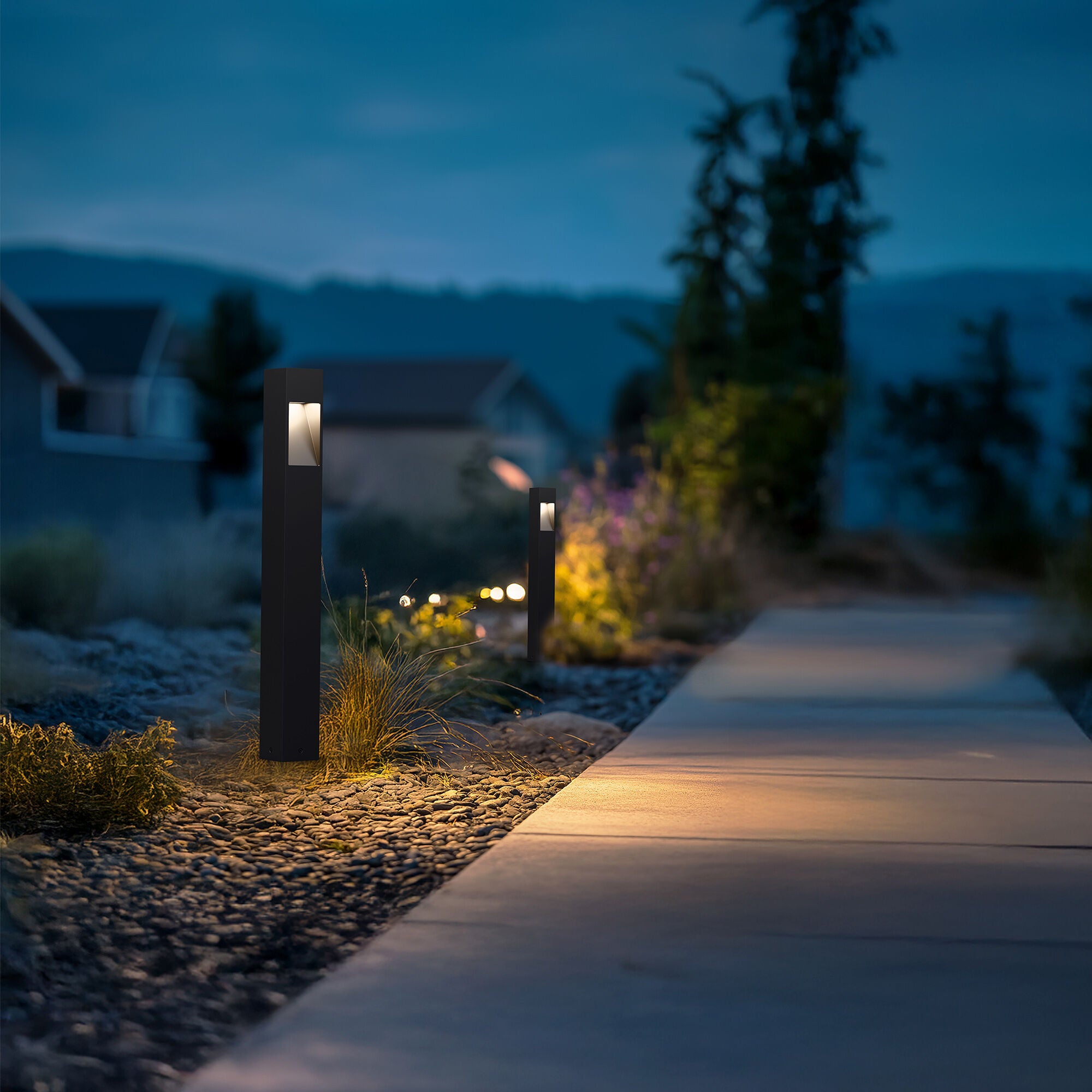 Standup 27 Inch Decorative Pathway Light,