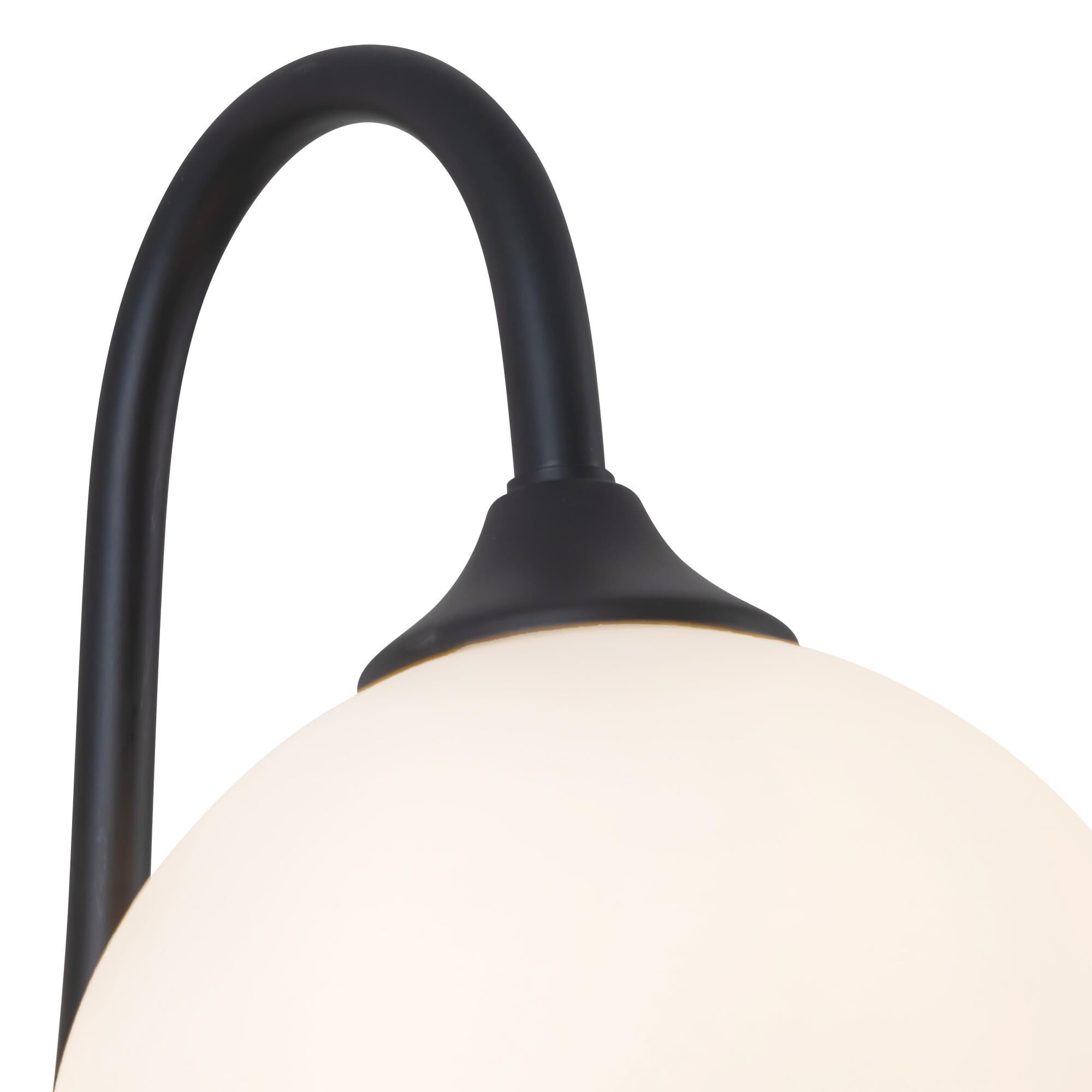 Shown in Matte Black finish and Matte Opal glass
