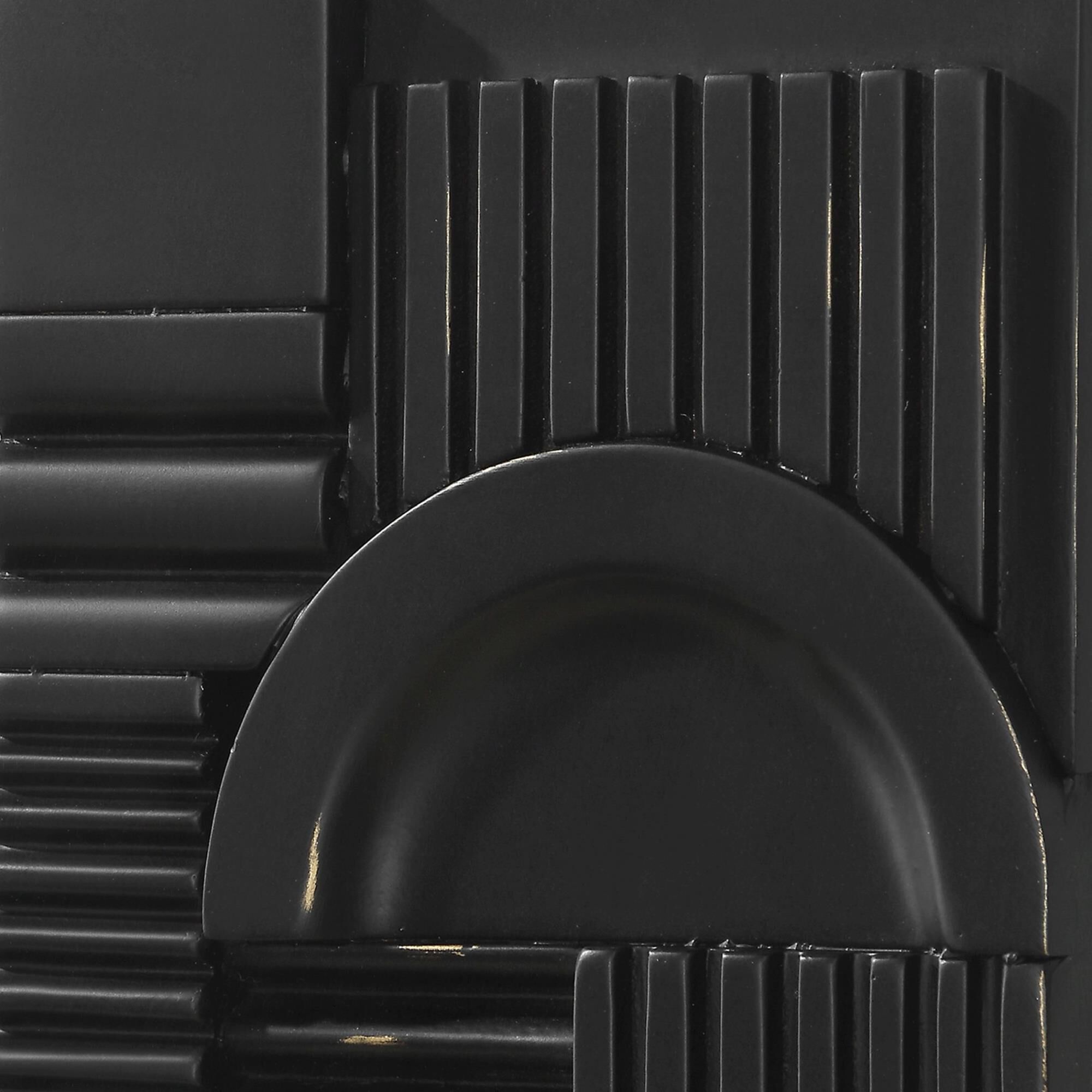 Shown in Black and White finish