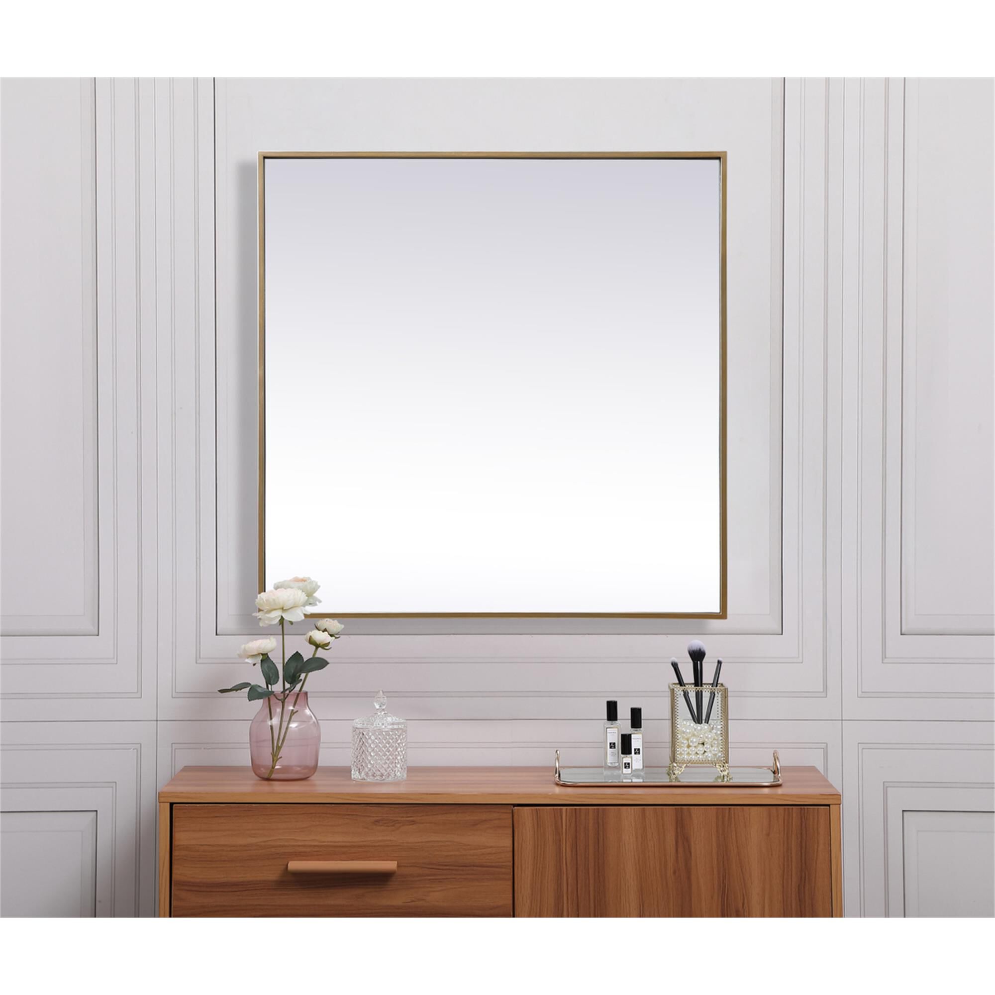 Shown in Silver finish and Clear Mirror Beveled glass