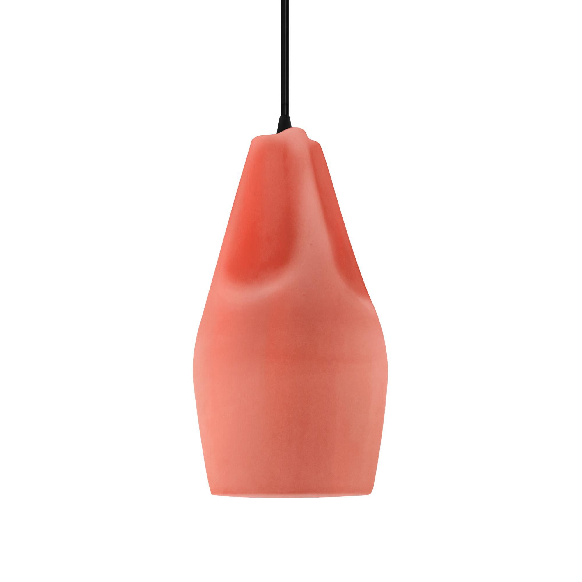 Shown in Matte Black finish and Gloss Blush shade