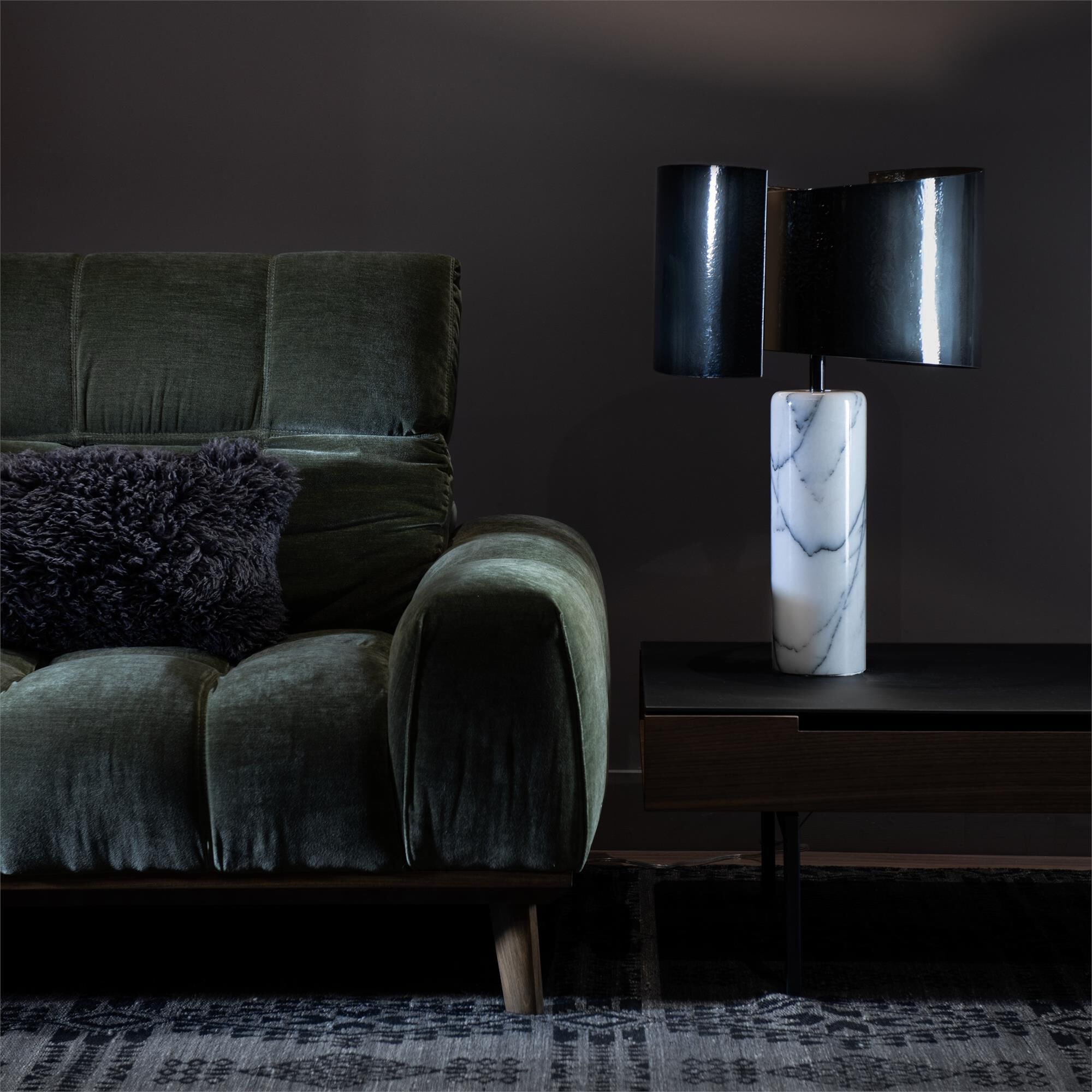 Shown in Ink and Lilac finish