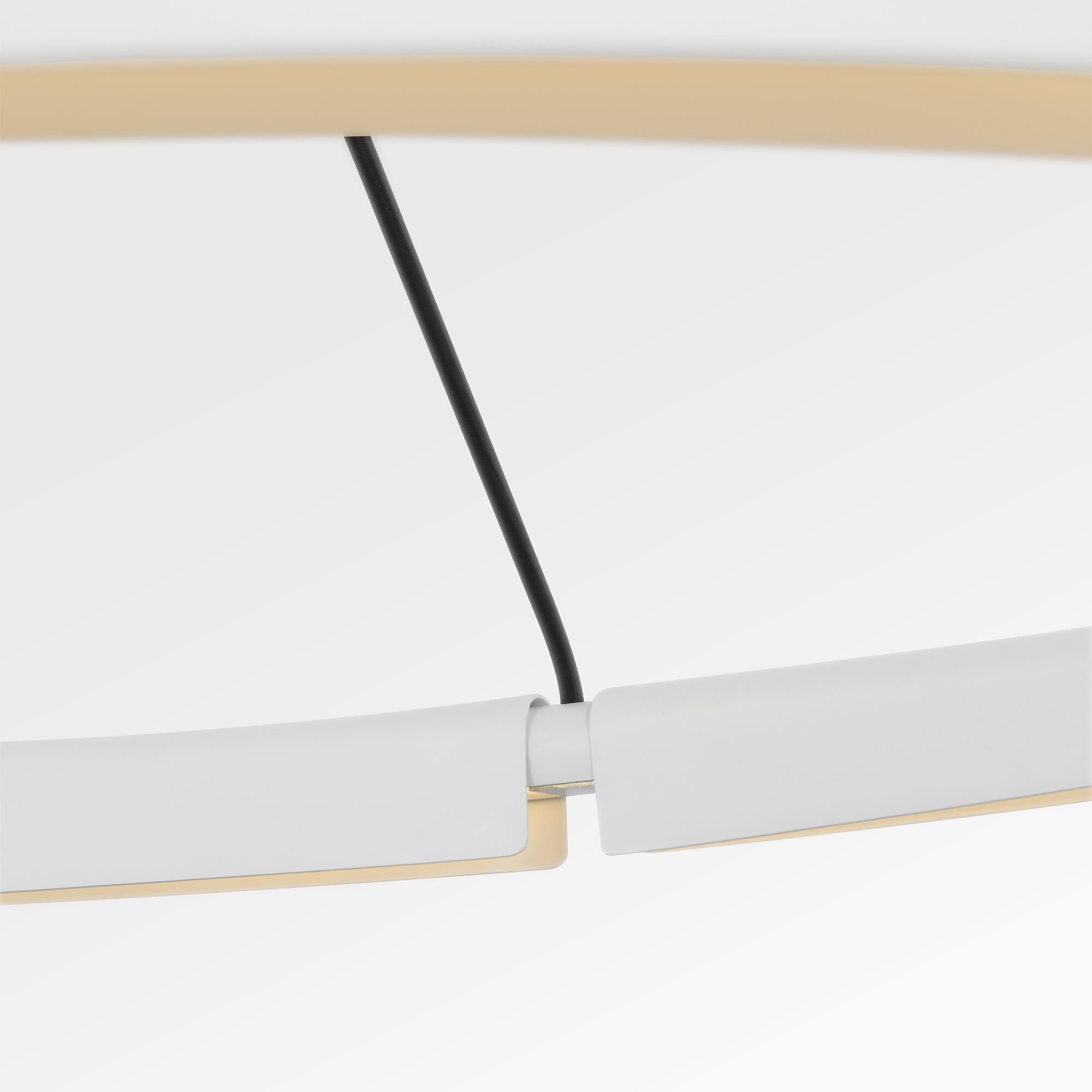 Shown in Matte White finish and Aluminum shade