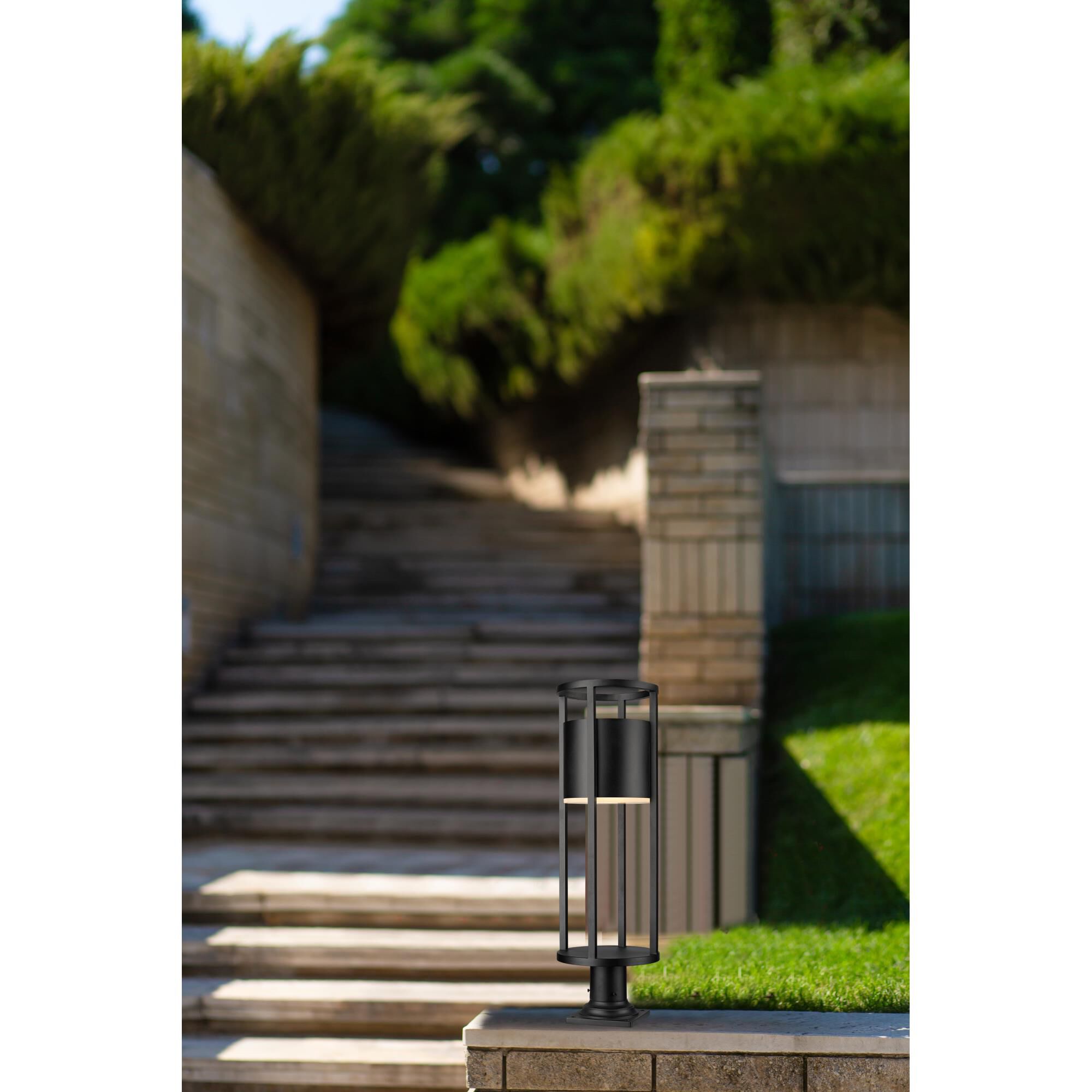 Shown in Matte Black finish and Etched glass