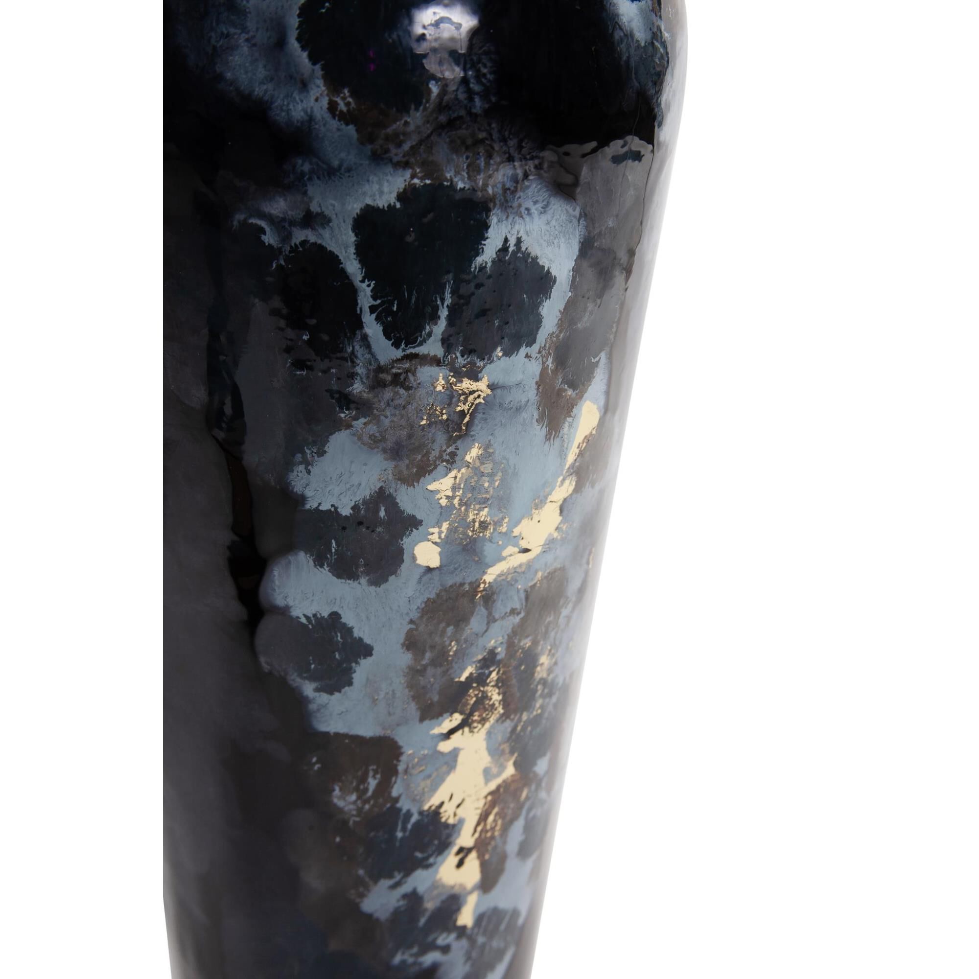 Shown in Hand Painted finish