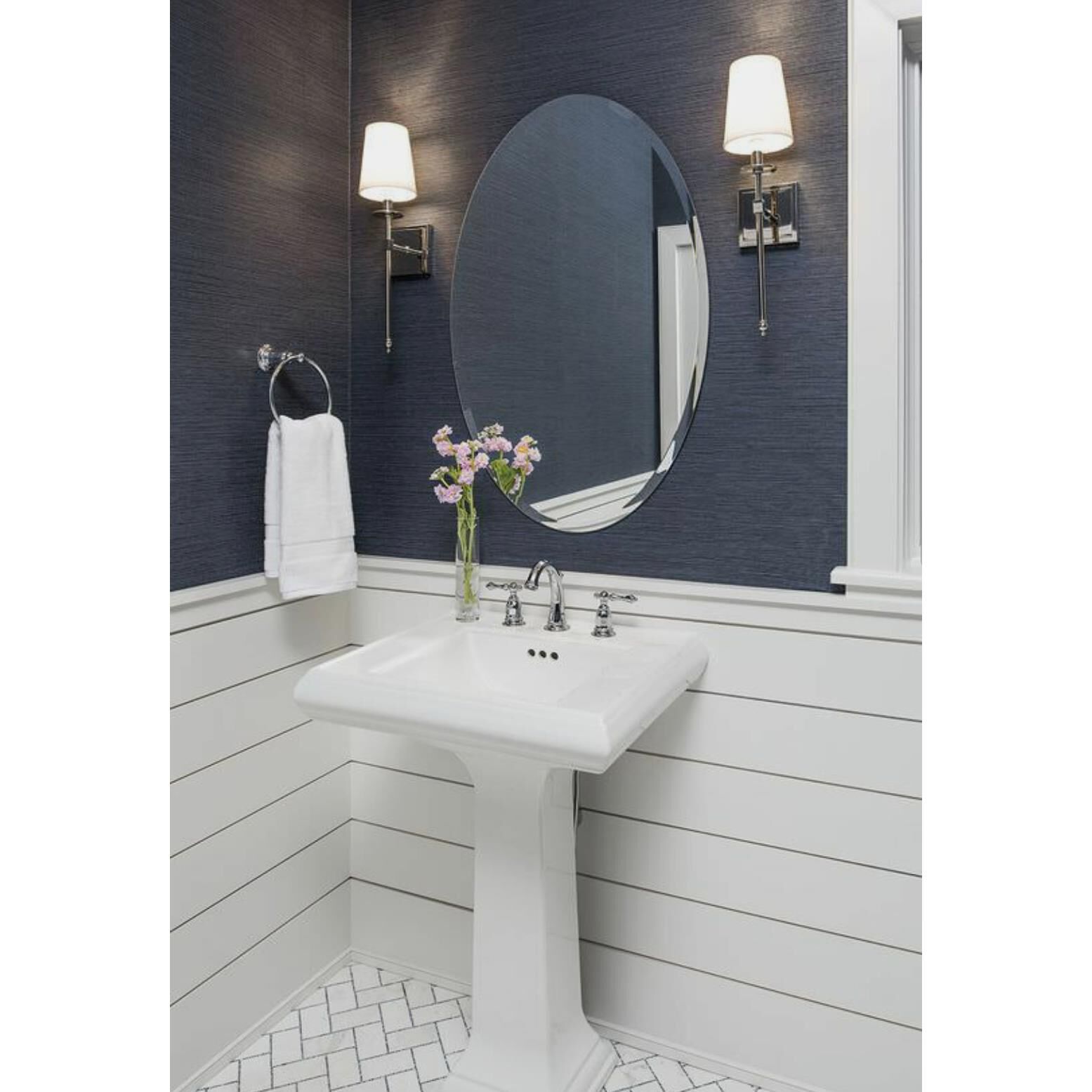 Shown in Mirror finish