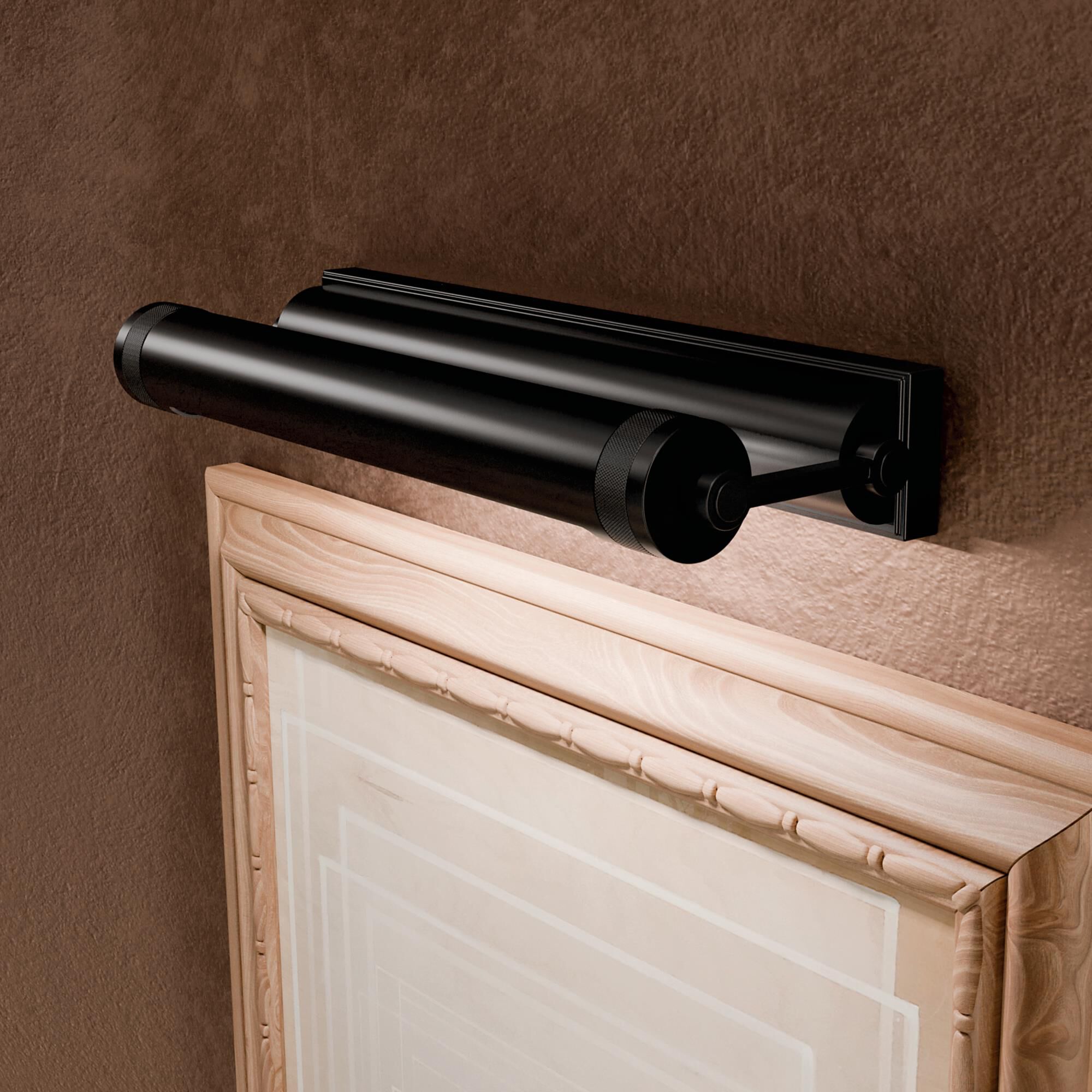 Shown in Black finish and Metal shade