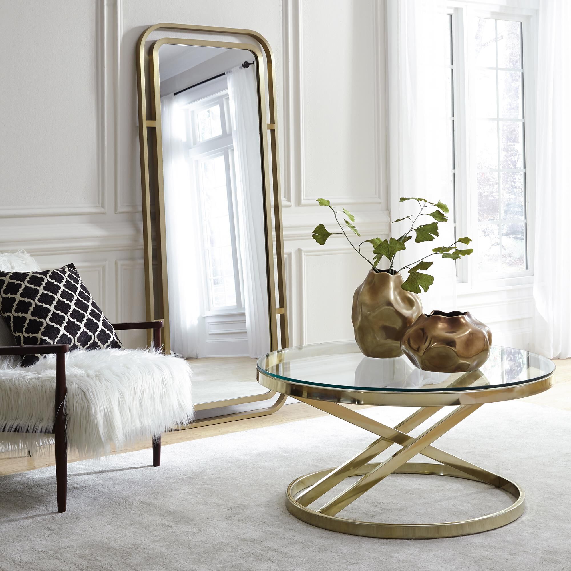 Shown in Moroccan Onyx finish