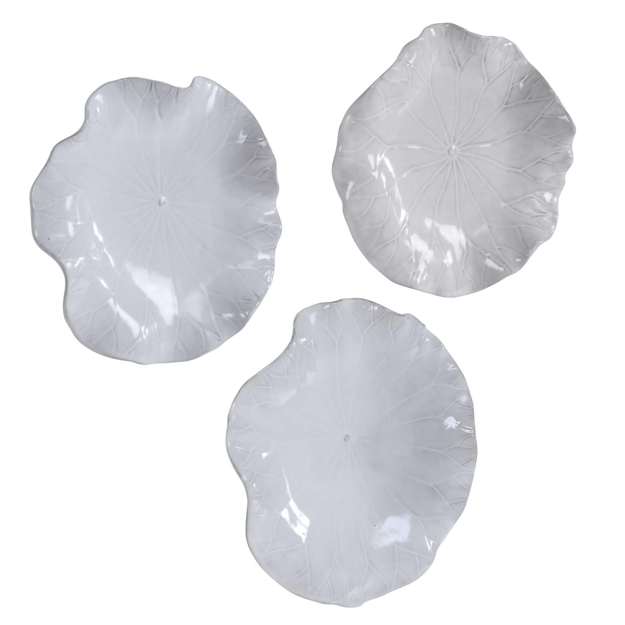 Shown in A Trio Of Ceramic Flowers With Detailed Veining, Glazed In A Fresh White Tone. May Be Hung On Wall O finish
