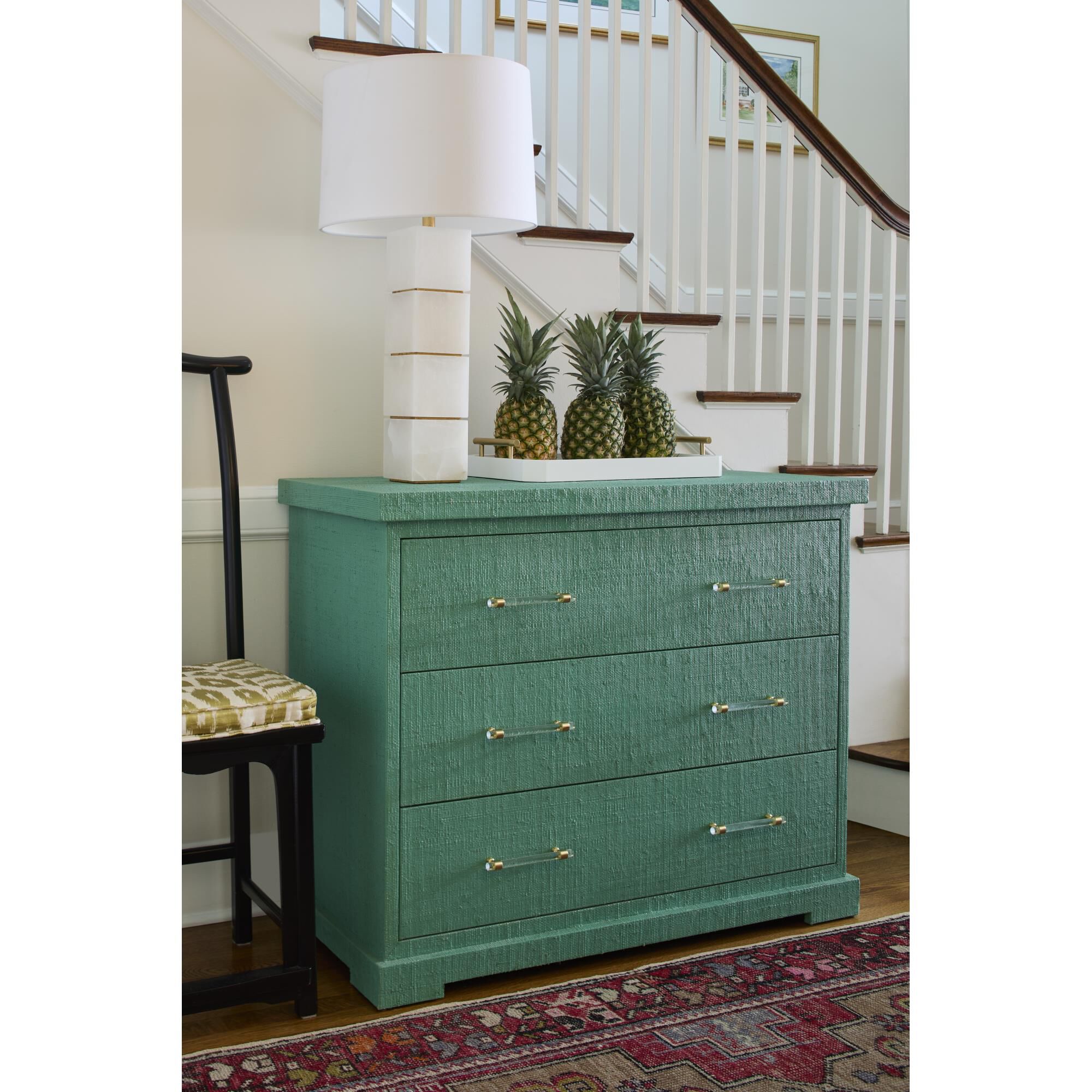 Shown in Natural White/Antique Gold Leaf finish and Off White shade