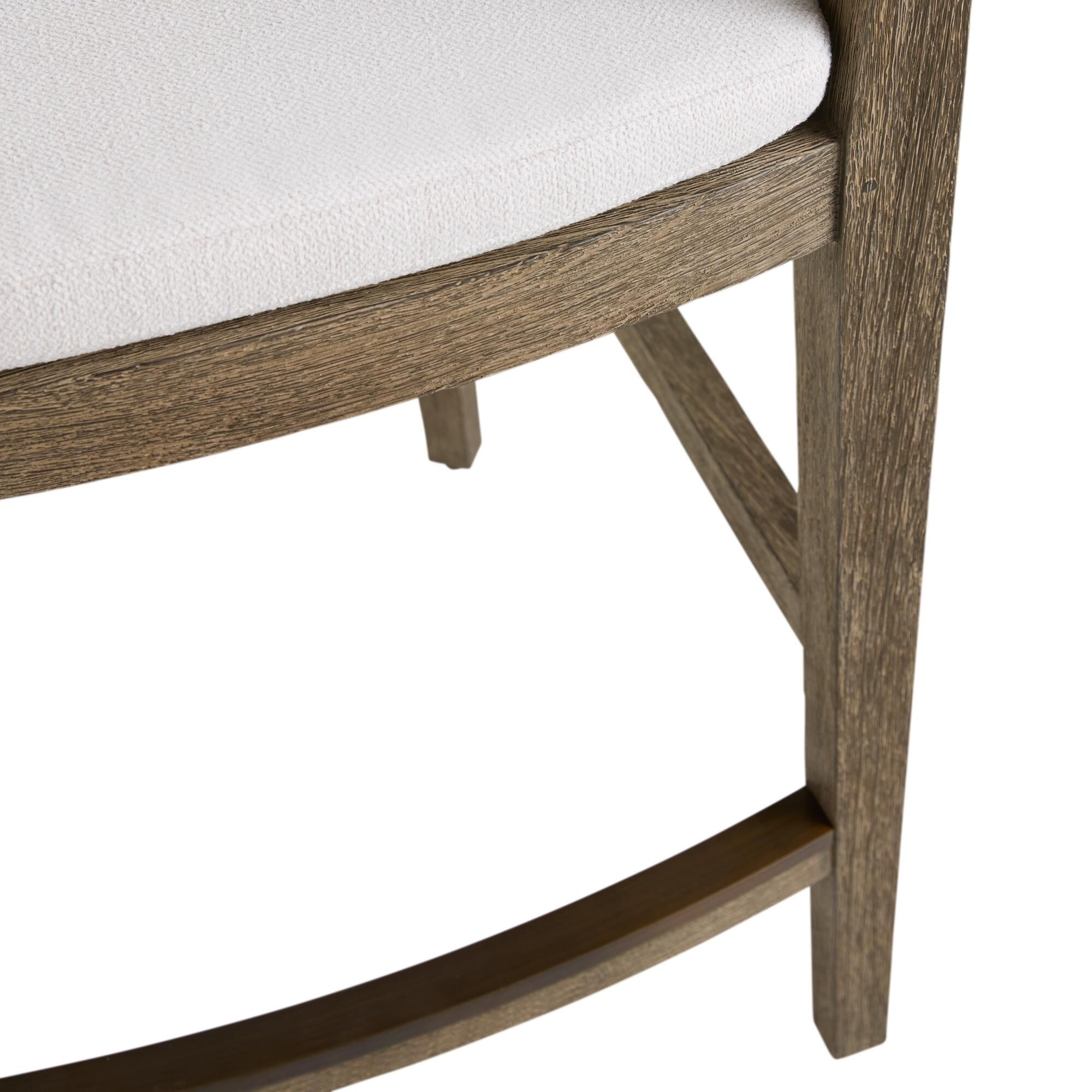 Shown in Pearl and Kona finish