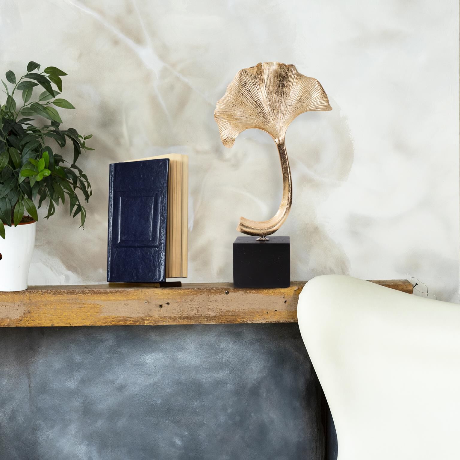 Shown in Brushed finish