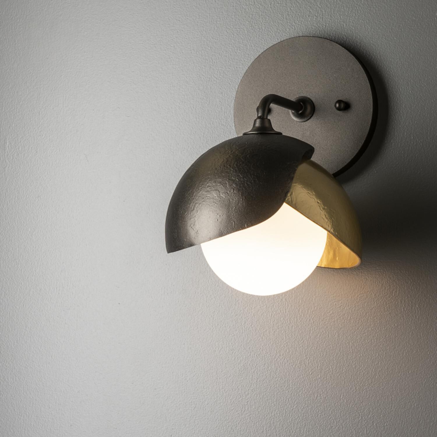 Hubbardton Forge Brooklyn 8 Inch Wall Sconce