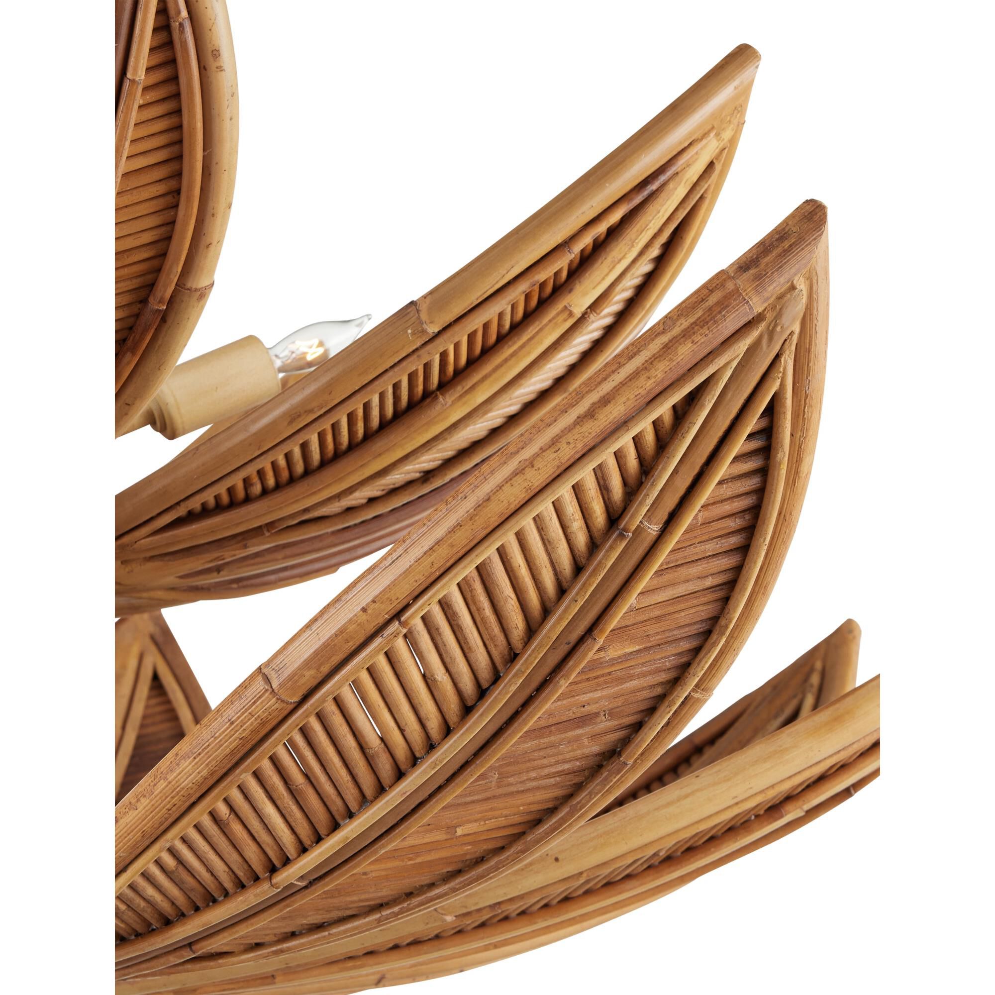 Shown in Natural and Coco Cream finish