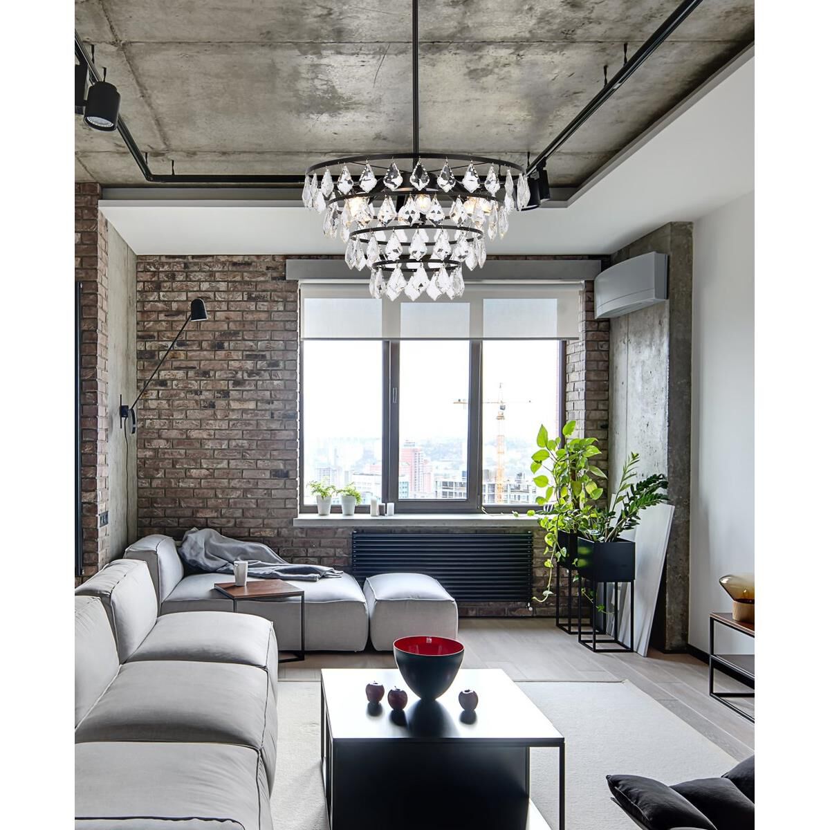 Shown in Black finish and Royal Cut Clear crystal