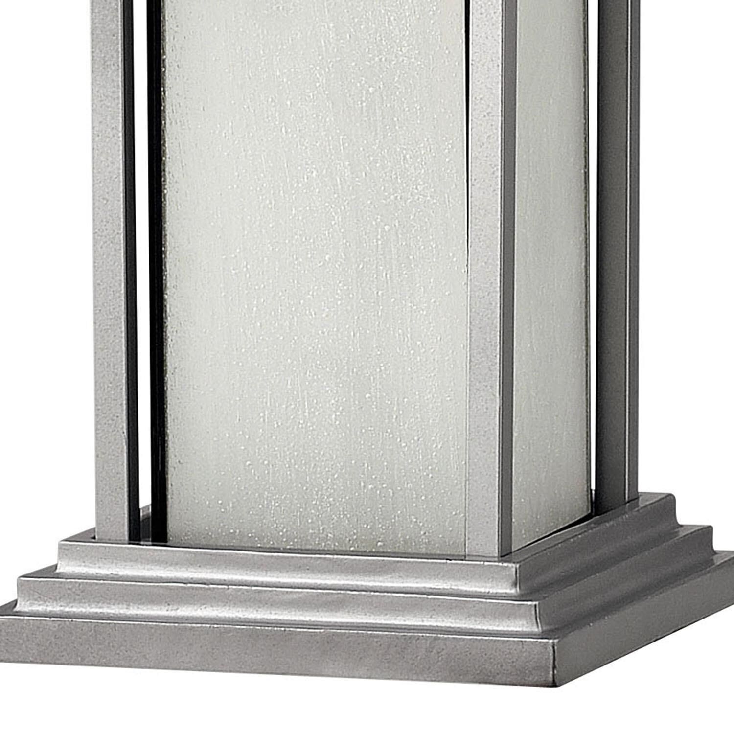 Hinkley Lighting Harbor 17 Inch Tall Outdoor Pier Lamp