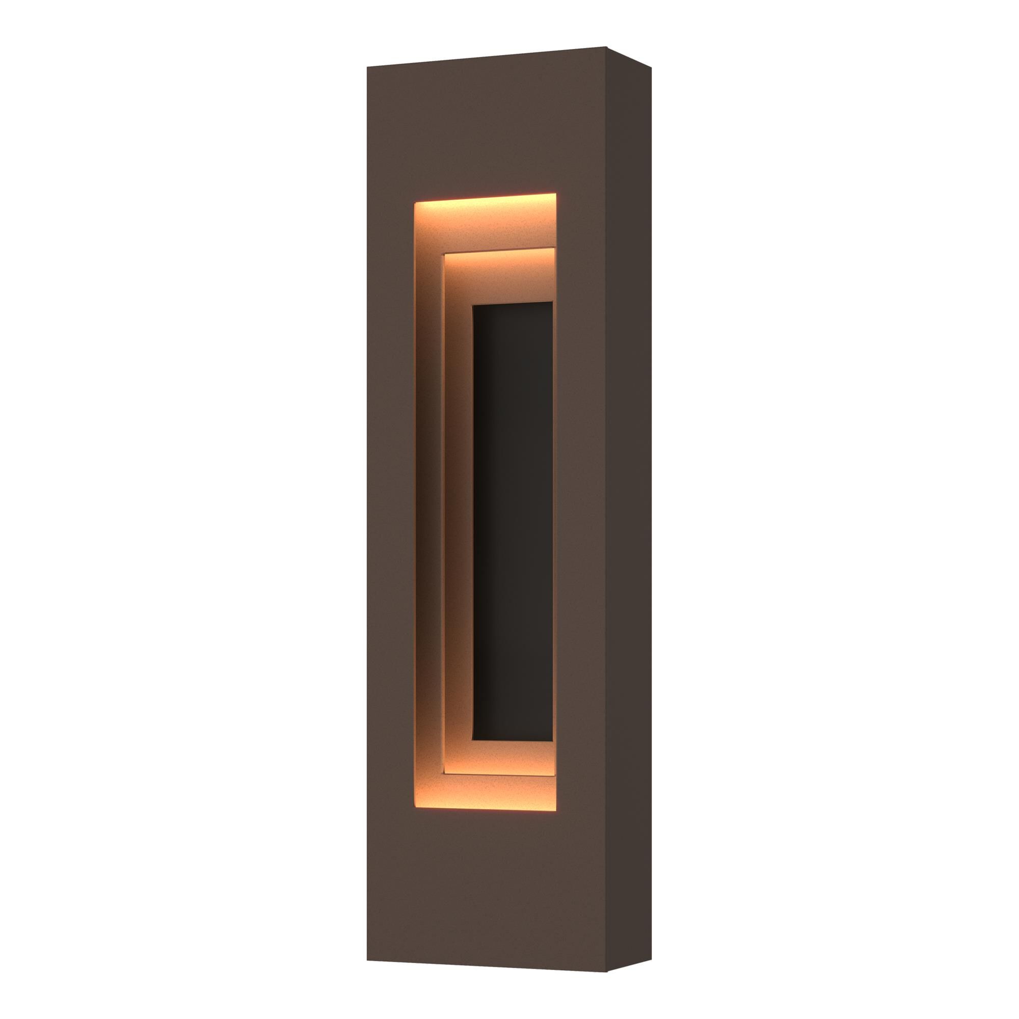 Shown in Coastal Bronze finish and Coastal Black Aluminum shade