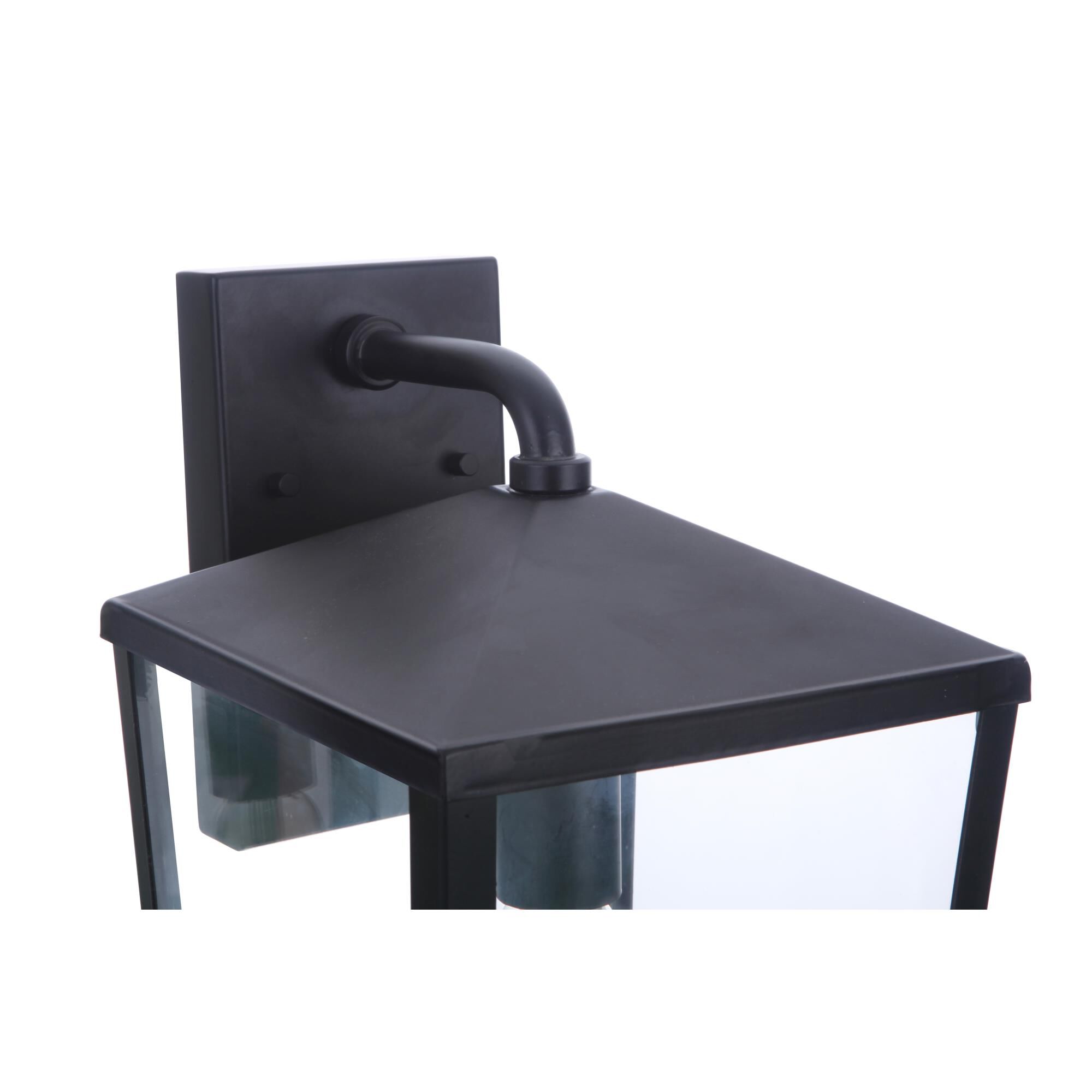 Shown in Midnight finish