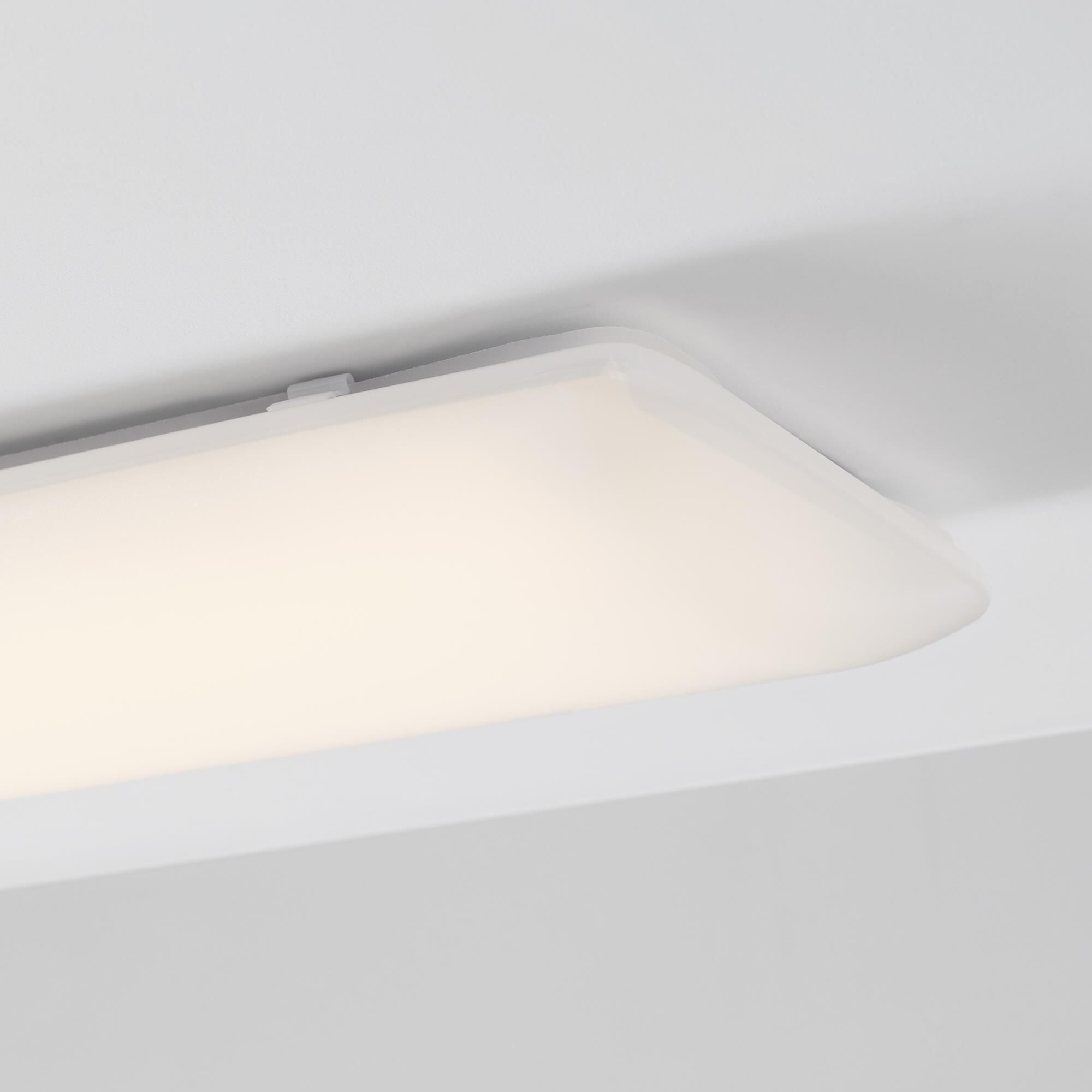 Shown in White finish and White Acrylic Diffuser glass