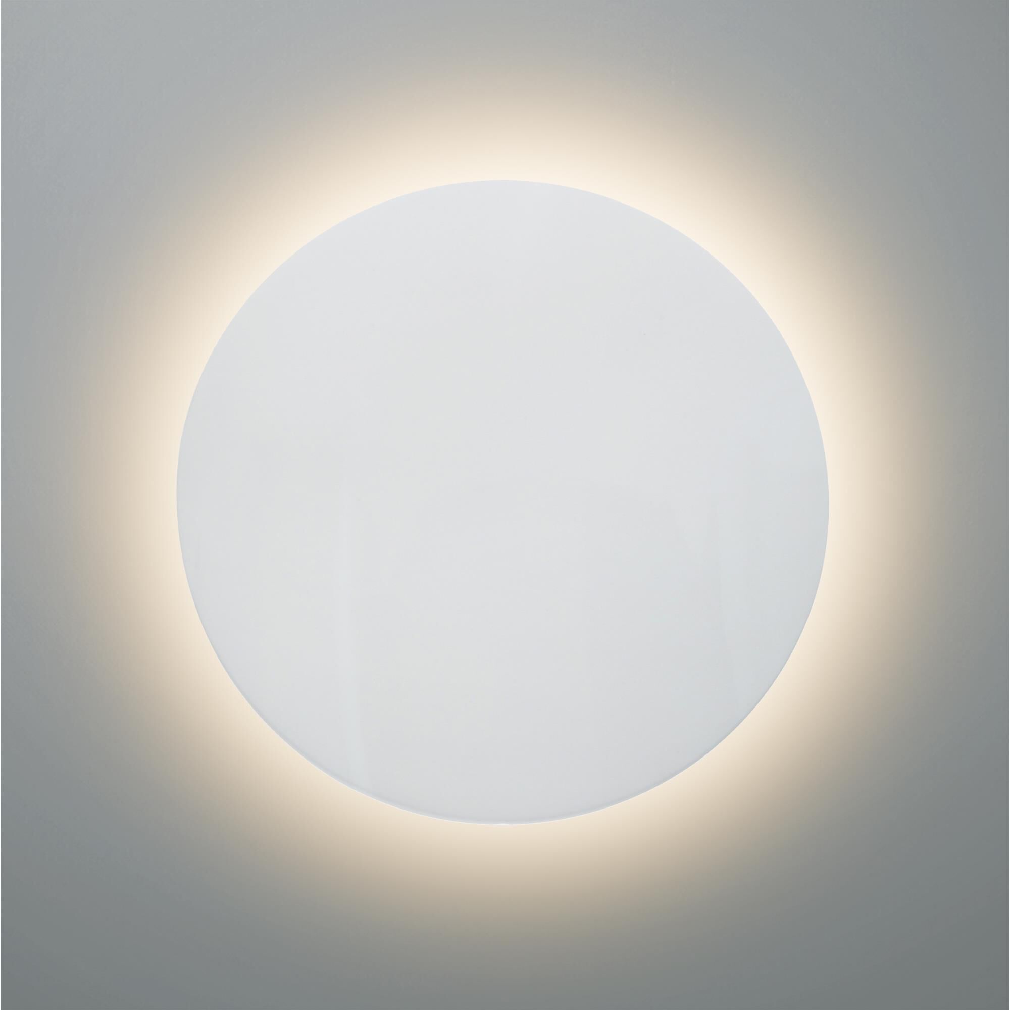 Shown in Gloss White finish and Gloss White shade