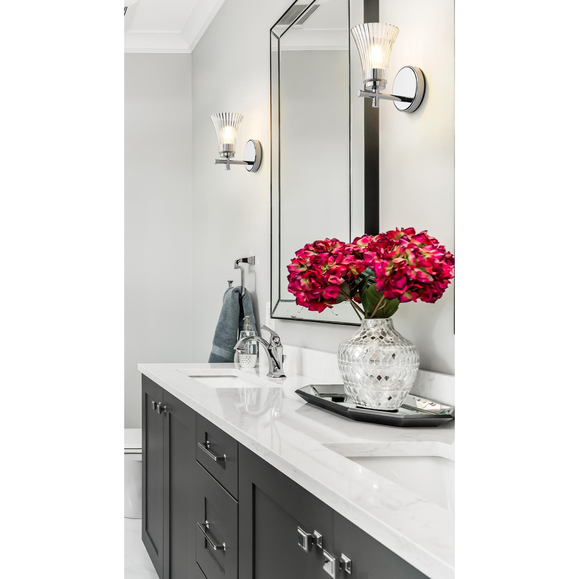 Shown in Chrome finish and Clear glass and Clear shade