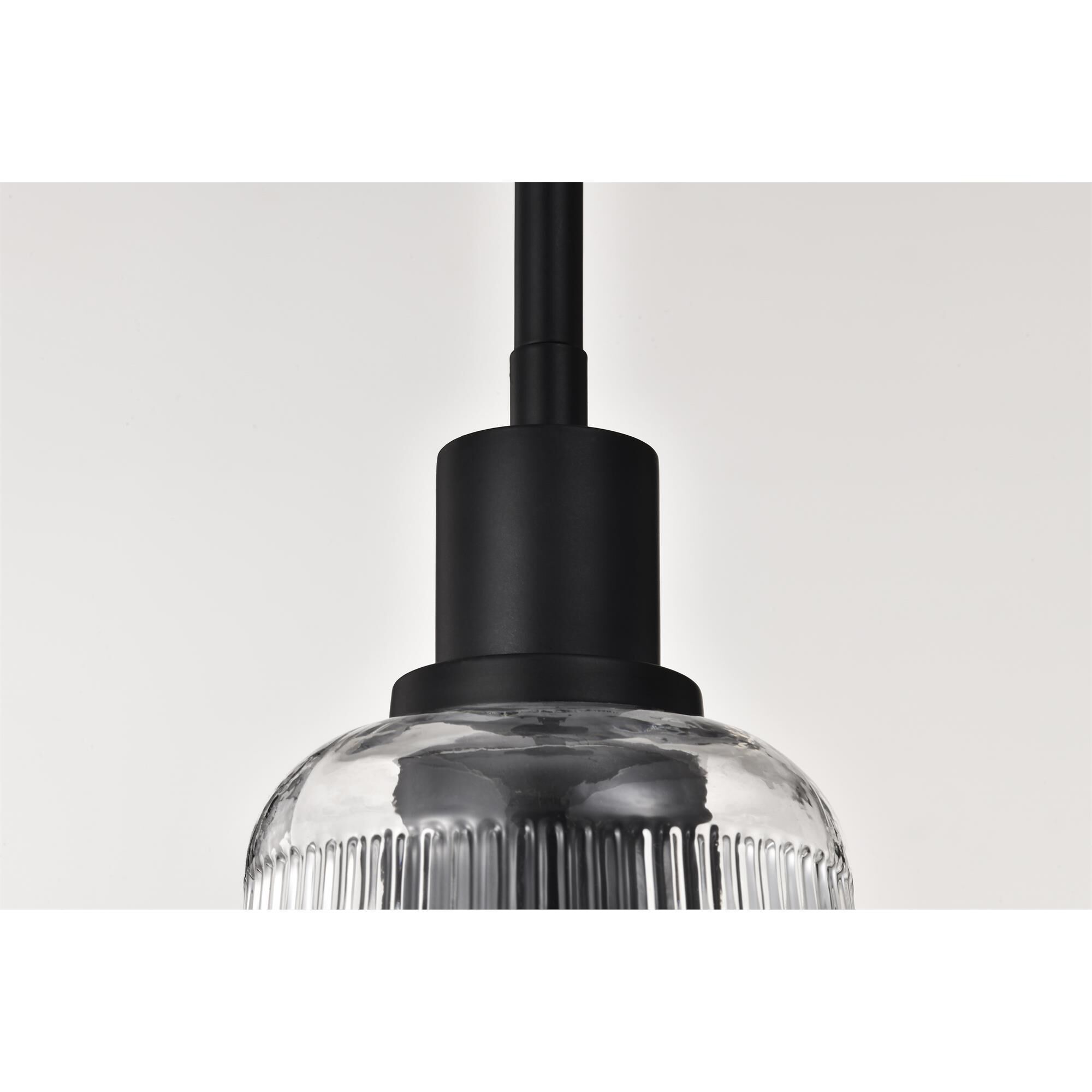 Shown in Matte Black finish and Clear Ribbed glass