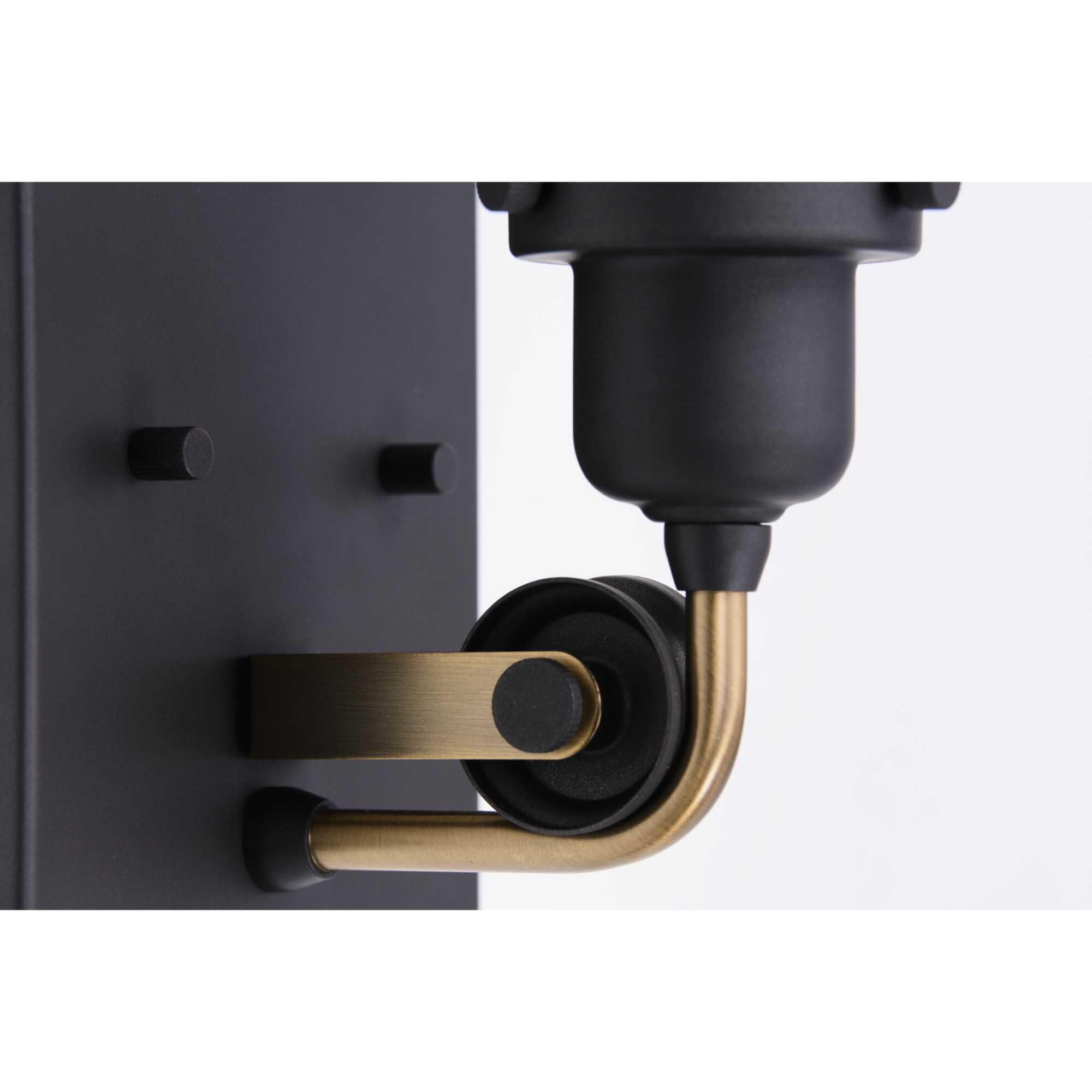 Shown in Graphite finish and Clear glass