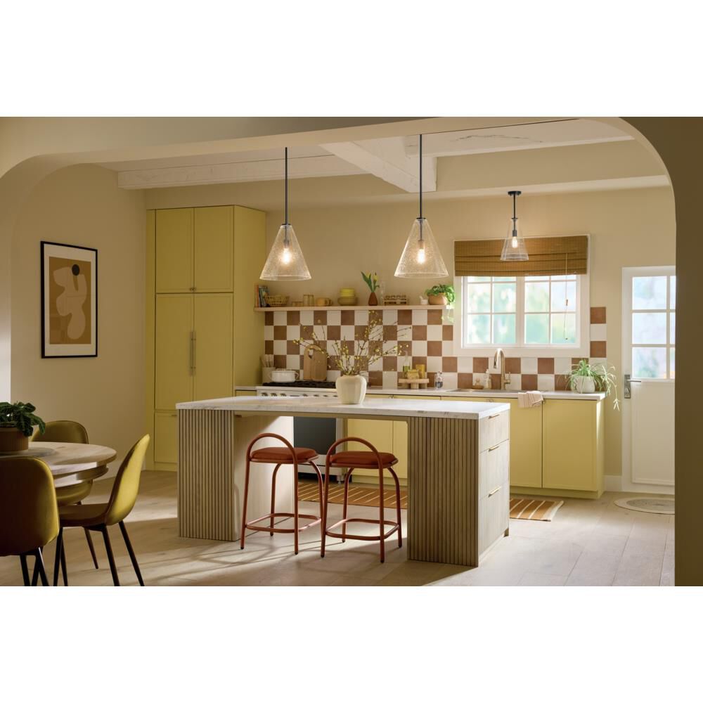 Shown in Black finish and Clear glass